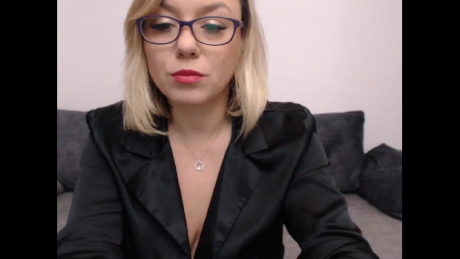 Gallery image thumbnail from PinkVonTease's myfreecams stream on, 10/29/2024, 17:41 image 9 of 20