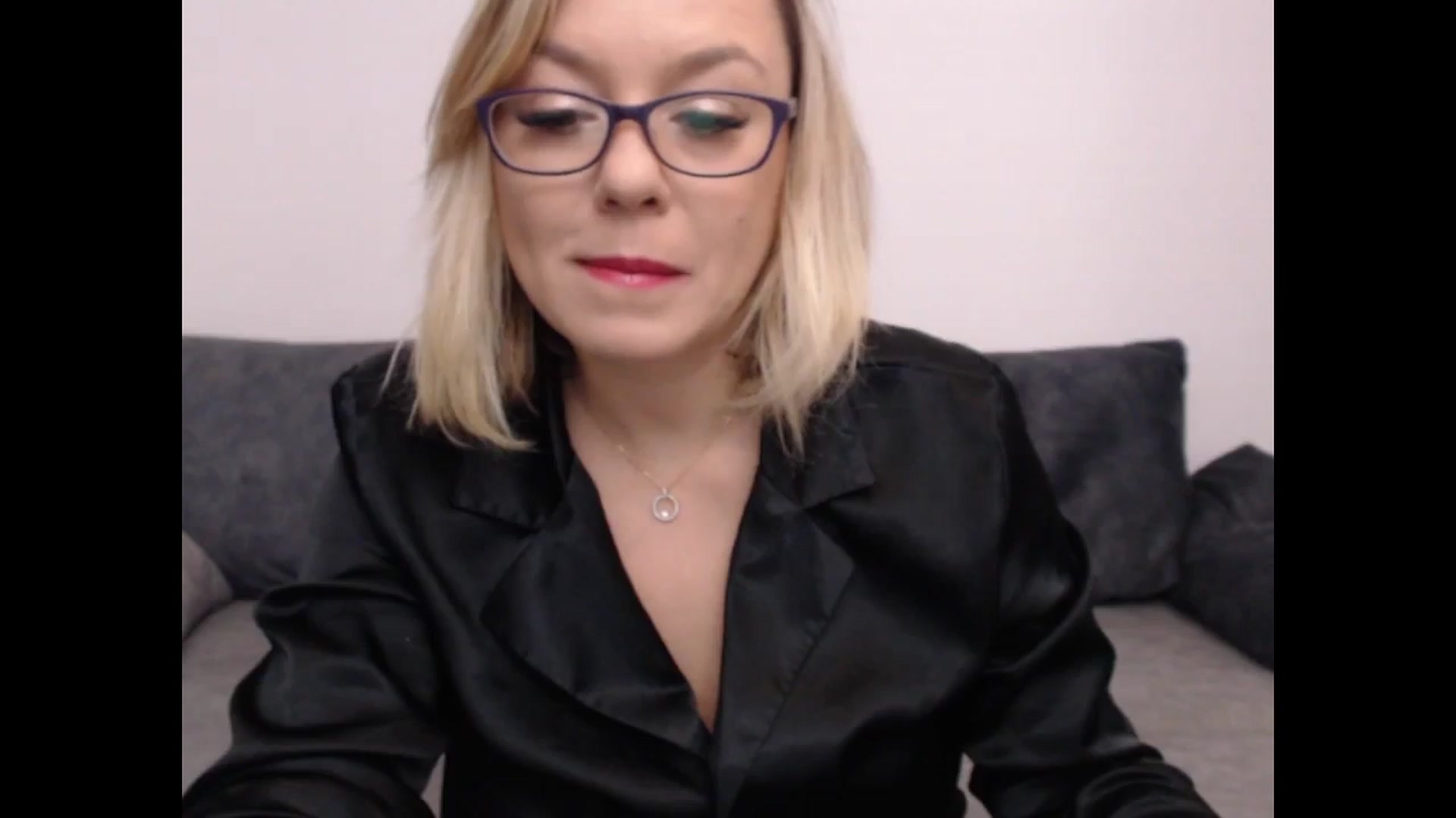 Gallery image thumbnail from PinkVonTease's myfreecams stream on, 10/29/2024, 17:41 image 17 of 20