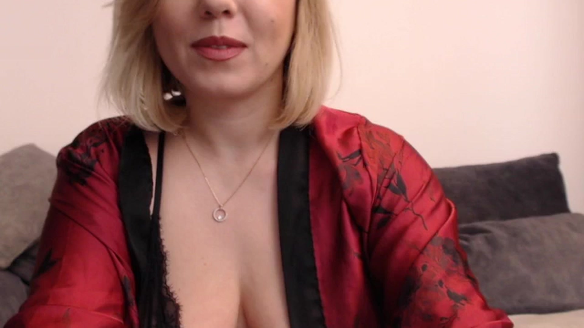 Gallery image thumbnail from PinkVonTease's myfreecams stream on, 01/06/2025, 24:00 image 7 of 20