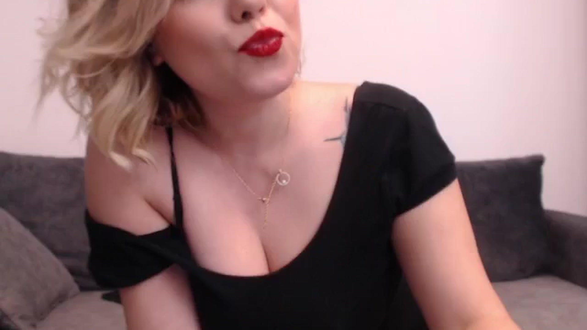 Gallery image thumbnail from PinkVonTease's myfreecams stream on, 01/27/2025, 19:36 image 9 of 20