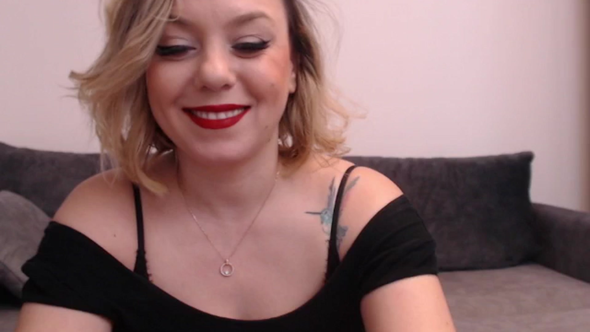 Gallery image thumbnail from PinkVonTease's myfreecams stream on, 01/27/2025, 19:36 image 18 of 20