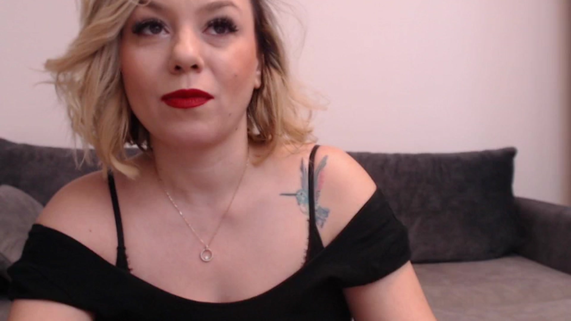 Gallery image thumbnail from PinkVonTease's myfreecams stream on, 01/27/2025, 19:36 image 15 of 20