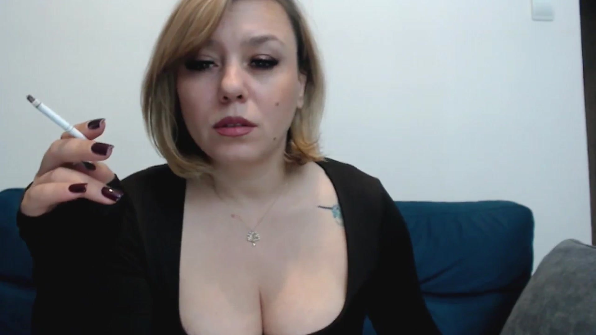 Gallery image thumbnail from PinkVonTease's myfreecams stream on, 10/14/2025, 16:06 image 16 of 20