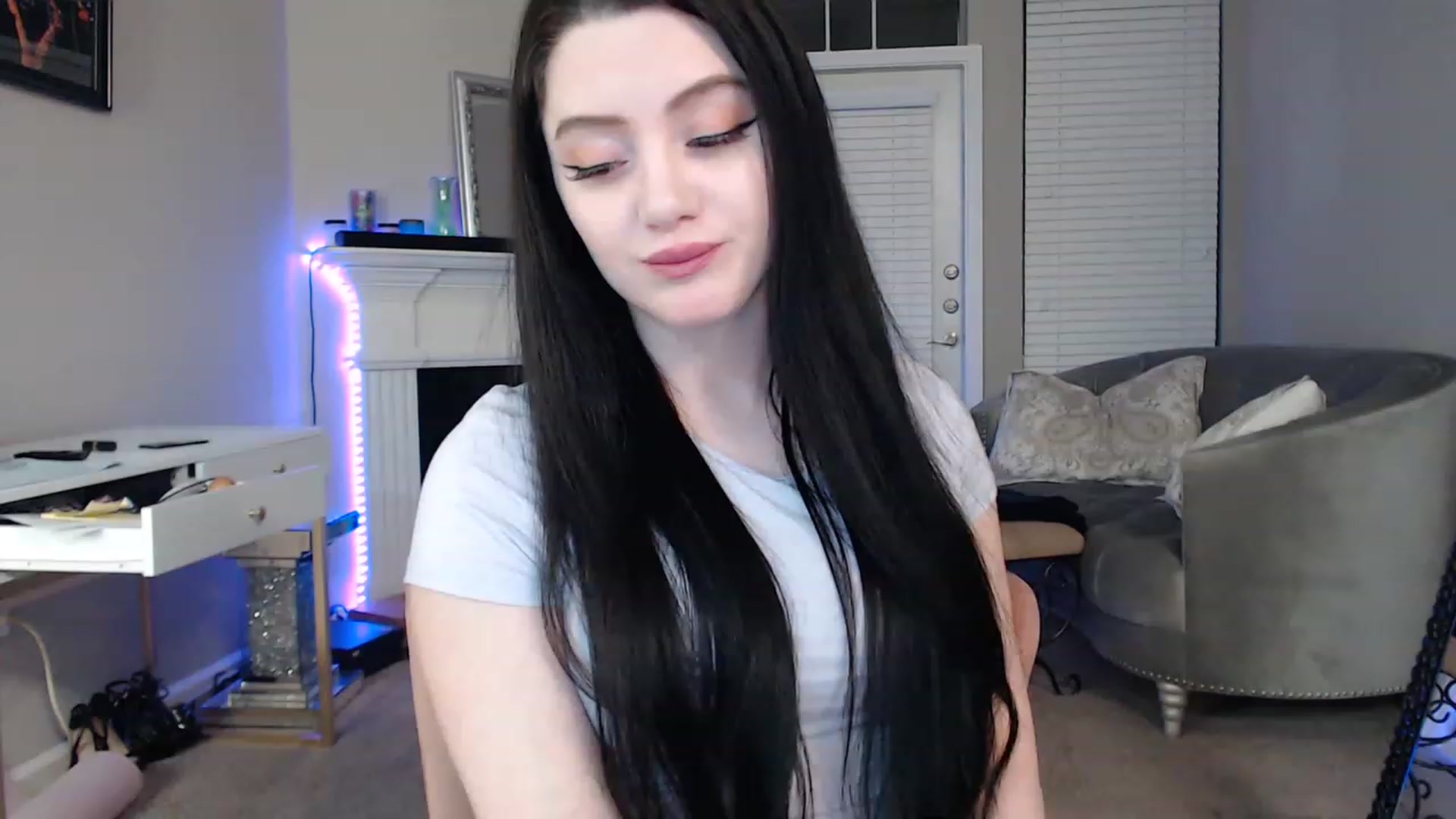 Gallery image thumbnail from Pink_Fawnnie_'s myfreecams stream on, 01/06/2023, 10:41 image 4 of 20