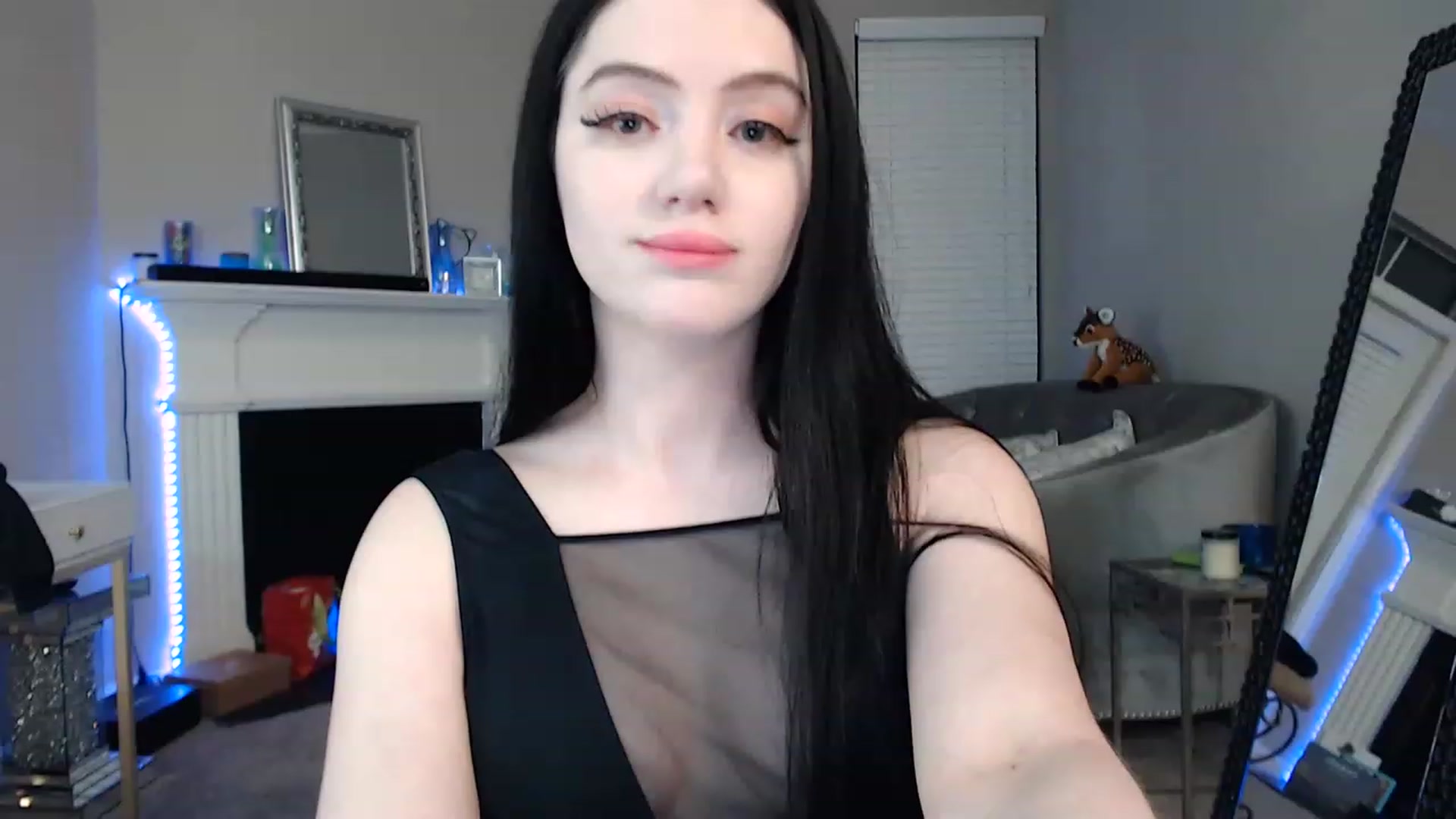 Gallery image thumbnail from Pink_Fawnnie_'s myfreecams stream on, 01/07/2023, 05:23 image 8 of 20