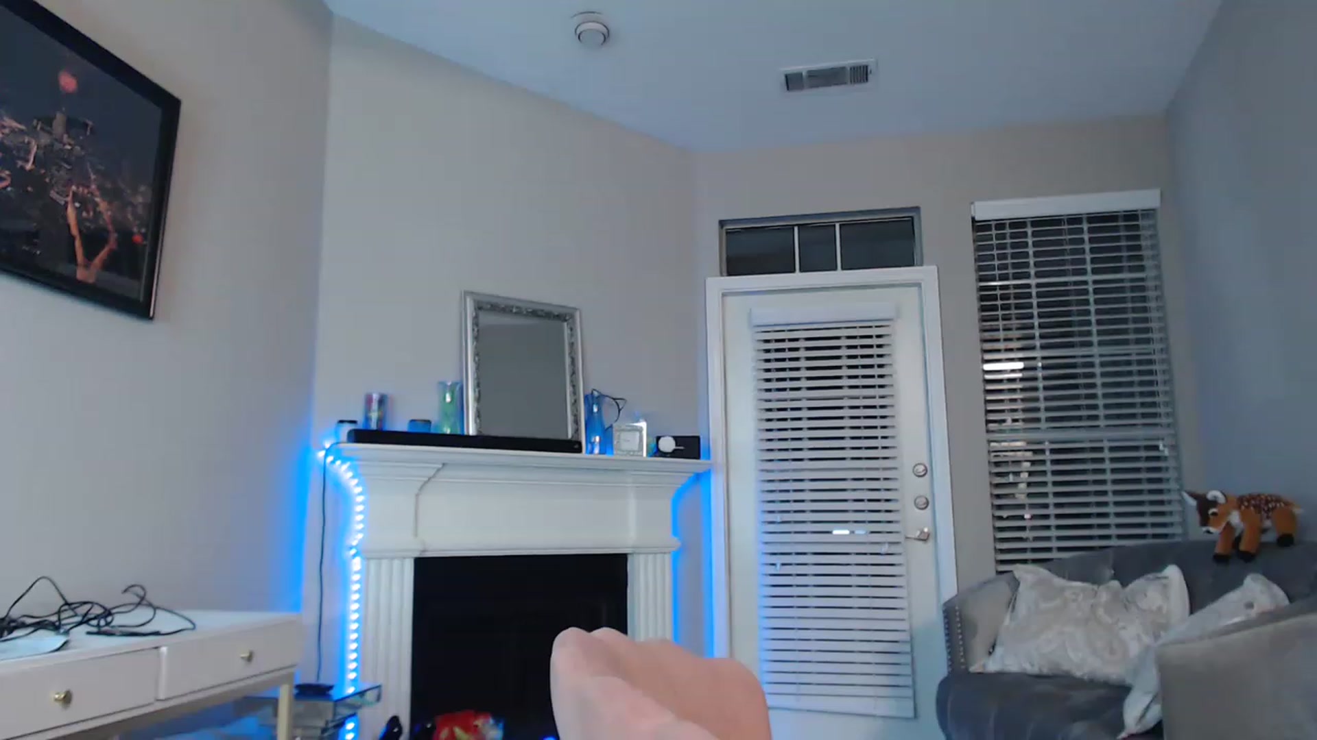 Gallery image thumbnail from Pink_Fawnnie_'s myfreecams stream on, 01/08/2023, 02:30 image 4 of 20