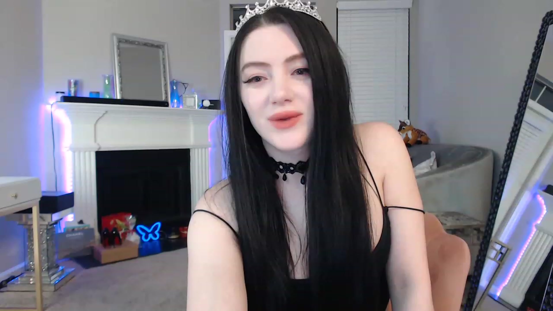 Gallery image thumbnail from Pink_Fawnnie_'s myfreecams stream on, 01/16/2023, 05:07 image 2 of 20