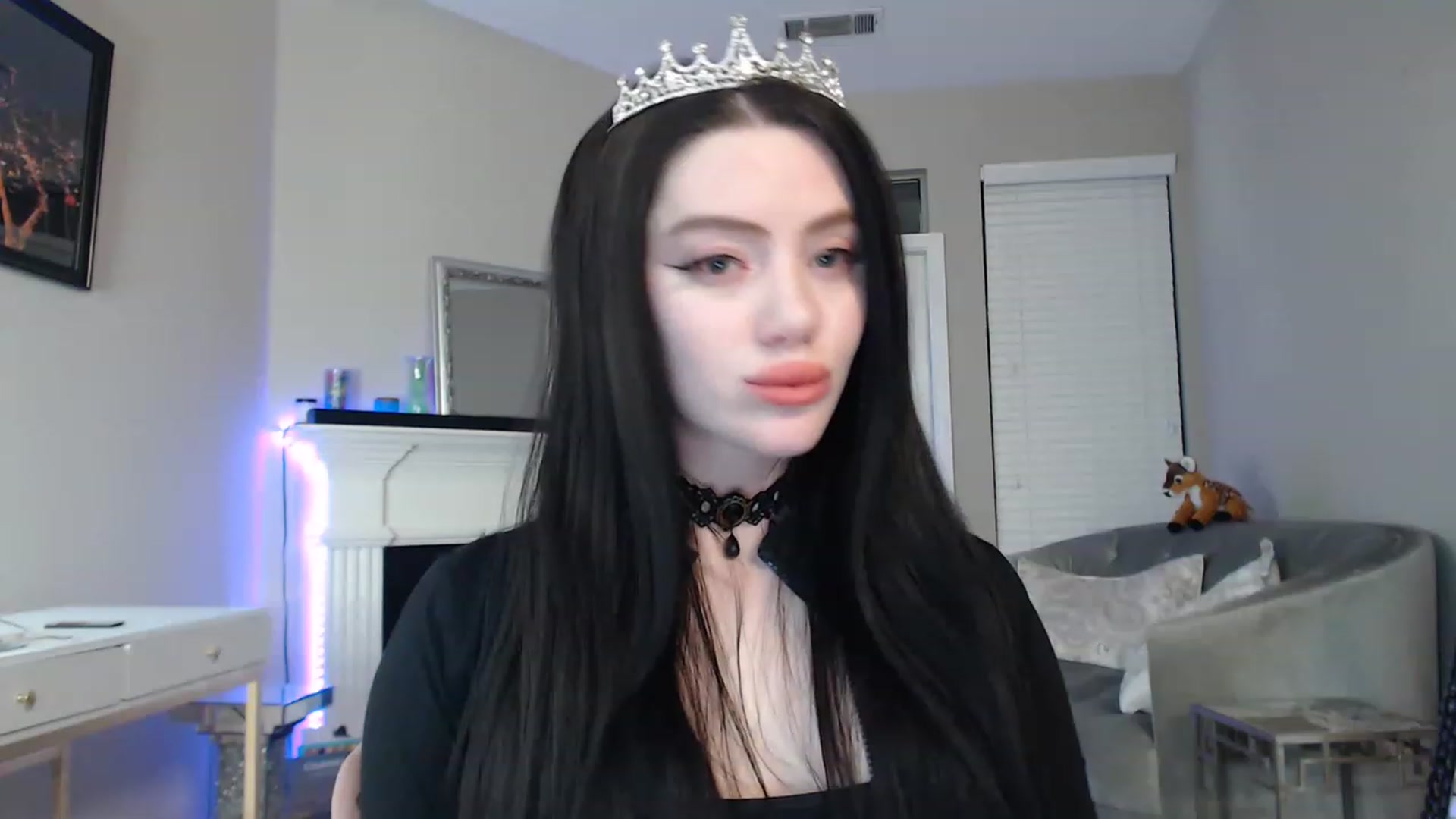 Gallery image thumbnail from Pink_Fawnnie_'s myfreecams stream on, 01/16/2023, 05:07 image 11 of 20