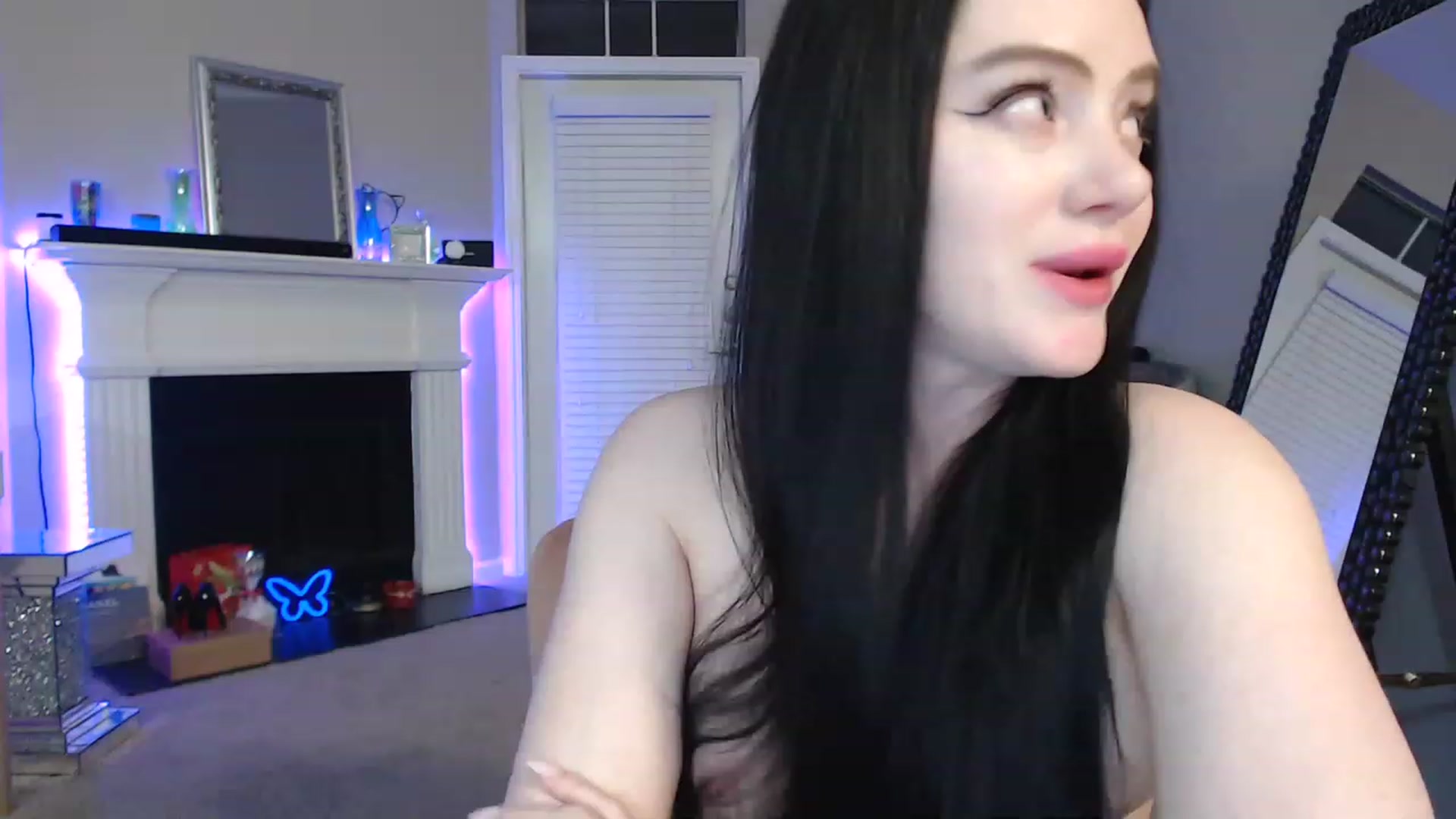 Gallery image thumbnail from Pink_Fawnnie_'s myfreecams stream on, 01/16/2023, 11:27 image 6 of 20