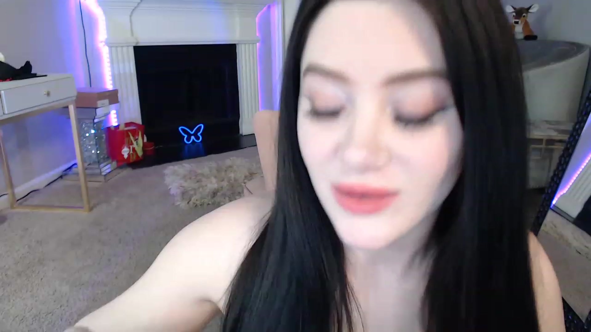 Gallery image thumbnail from Pink_Fawnnie_'s myfreecams stream on, 01/22/2023, 04:09 image 9 of 20