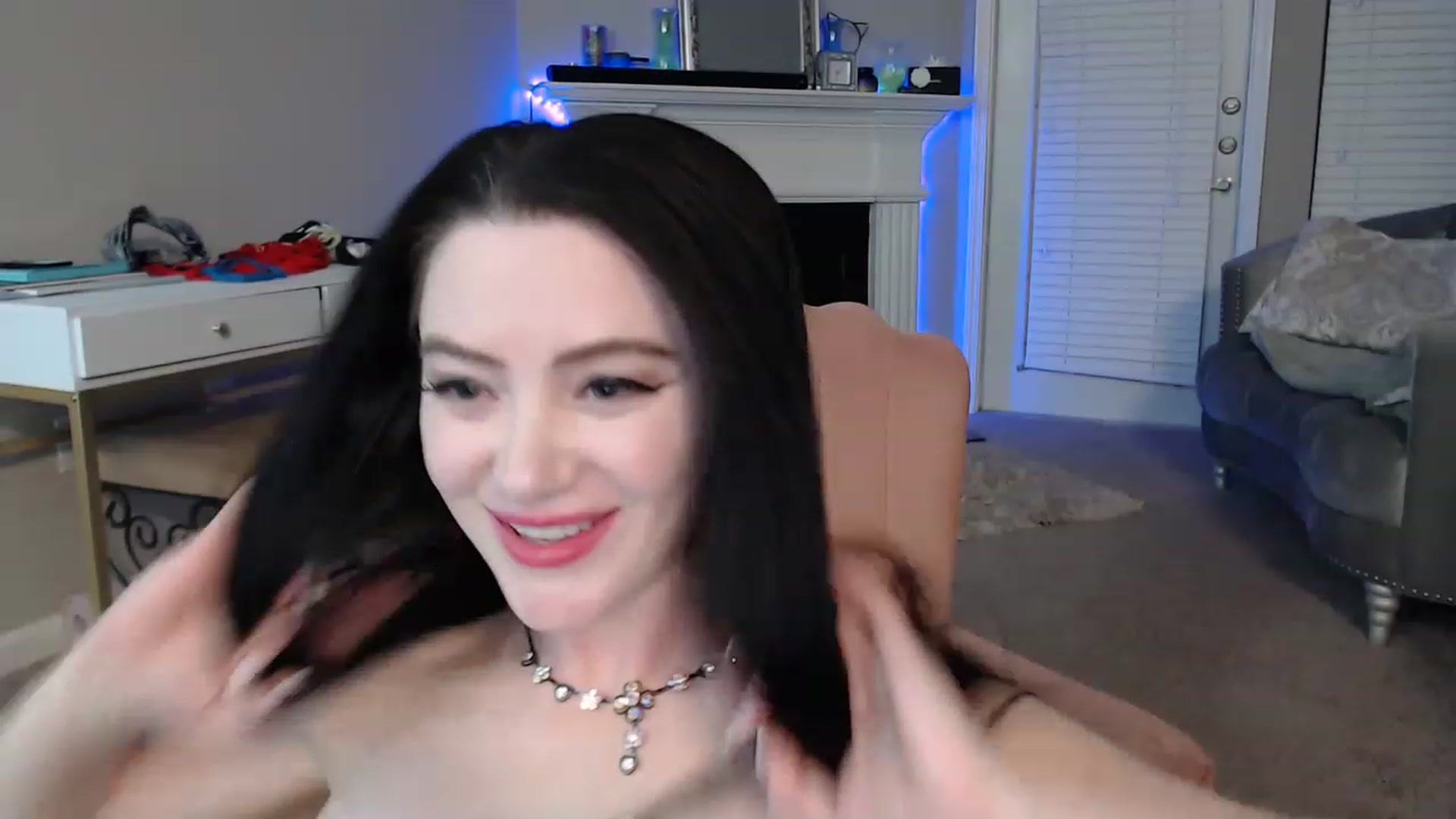 Gallery image thumbnail from Pink_Fawnnie_'s myfreecams stream on, 02/02/2023, 06:21 image 11 of 20