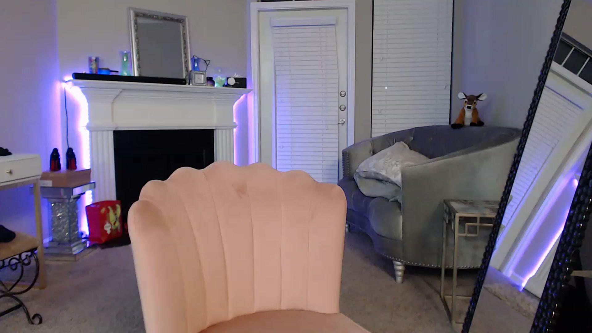 Gallery image thumbnail from Pink_Fawnnie_'s myfreecams stream on, 02/02/2023, 07:59 image 16 of 20