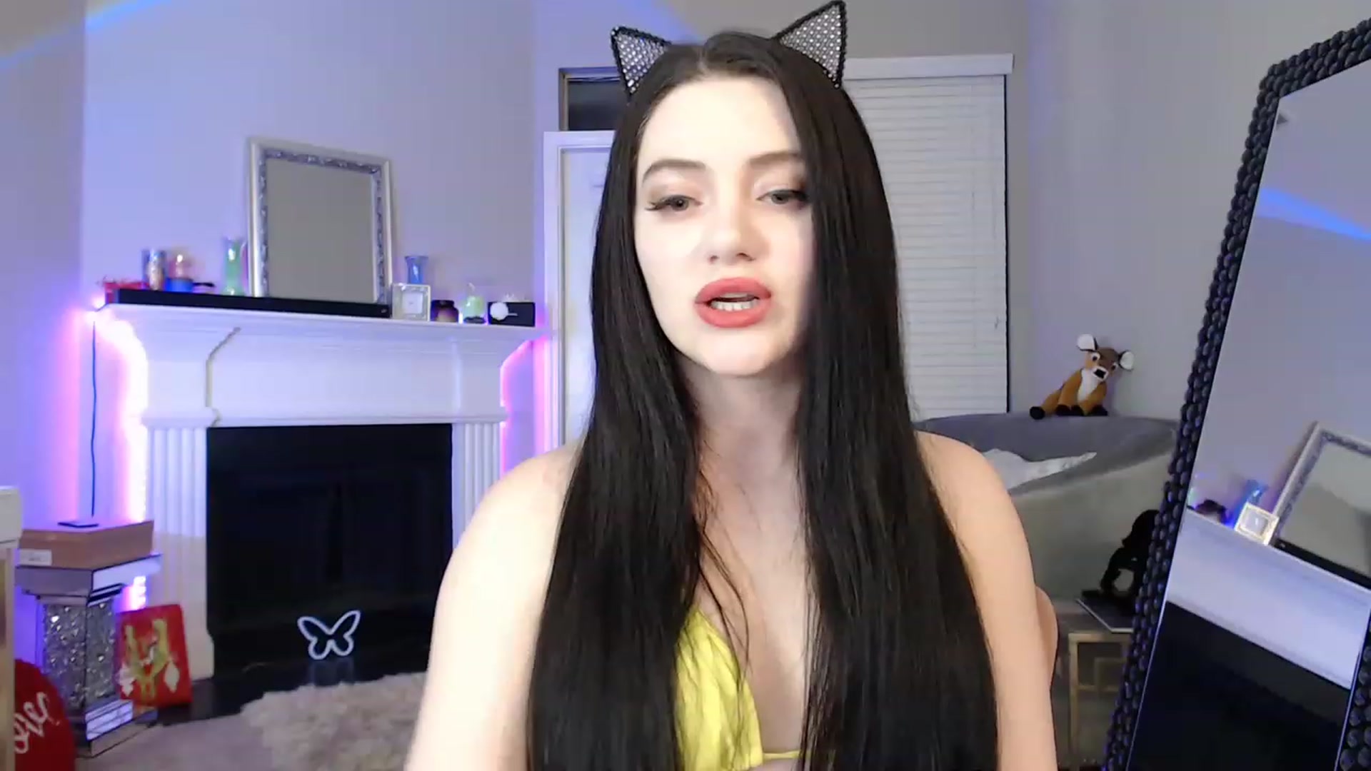 Gallery image thumbnail from Pink_Fawnnie_'s myfreecams stream on, 02/05/2023, 04:24 image 9 of 20