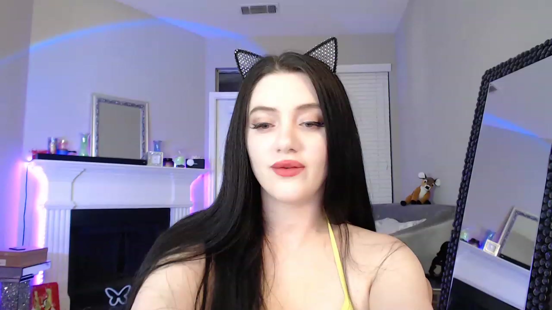 Gallery image thumbnail from Pink_Fawnnie_'s myfreecams stream on, 02/05/2023, 04:24 image 11 of 20