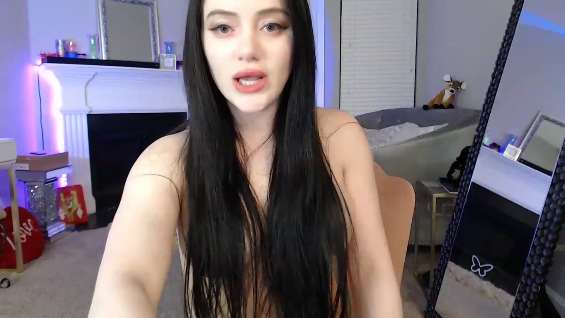 Gallery image thumbnail from Pink_Fawnnie_'s myfreecams stream on, 02/05/2023, 06:42 image 13 of 20