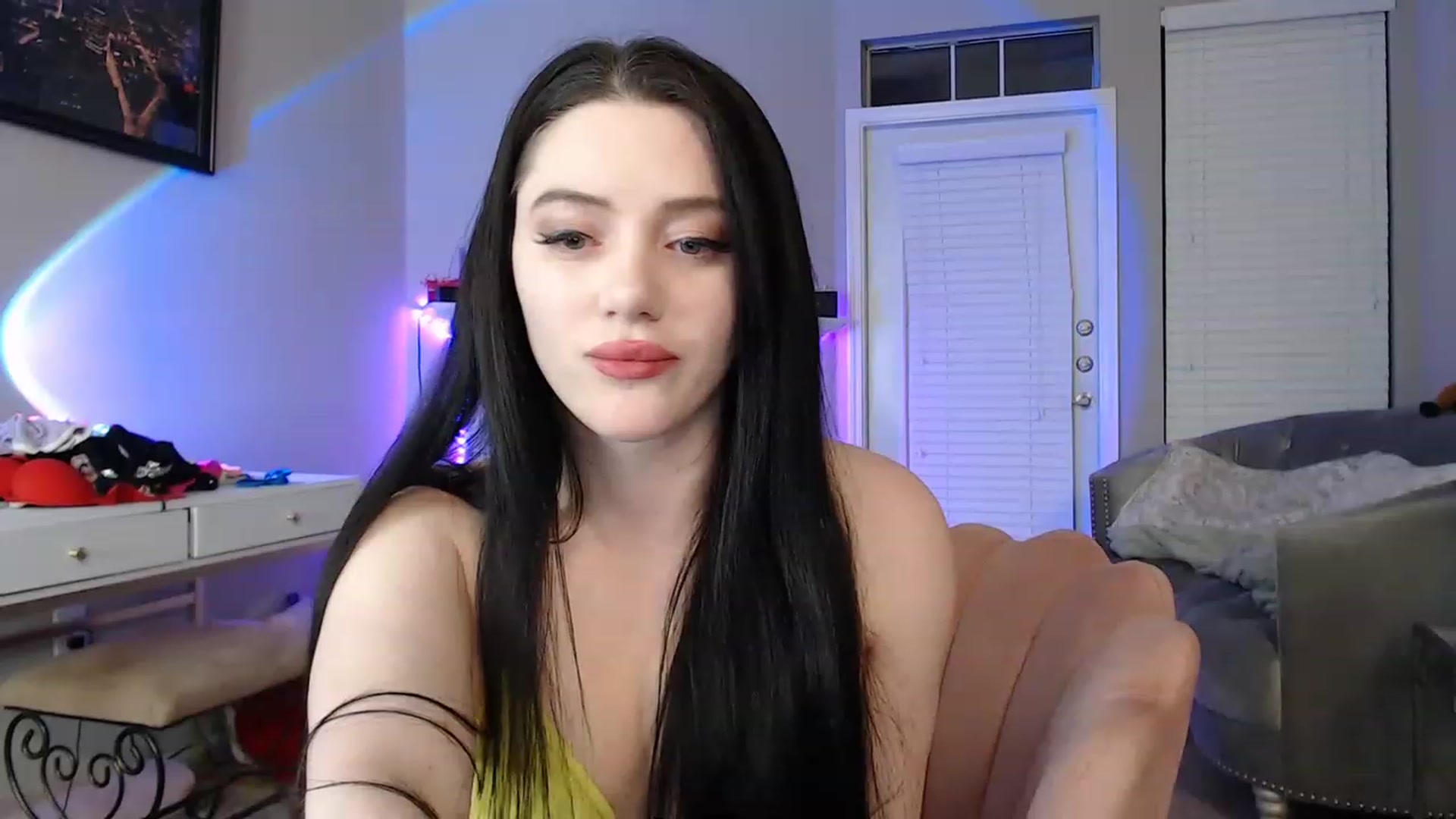 Gallery image thumbnail from Pink_Fawnnie_'s myfreecams stream on, 02/05/2023, 06:42 image 7 of 20