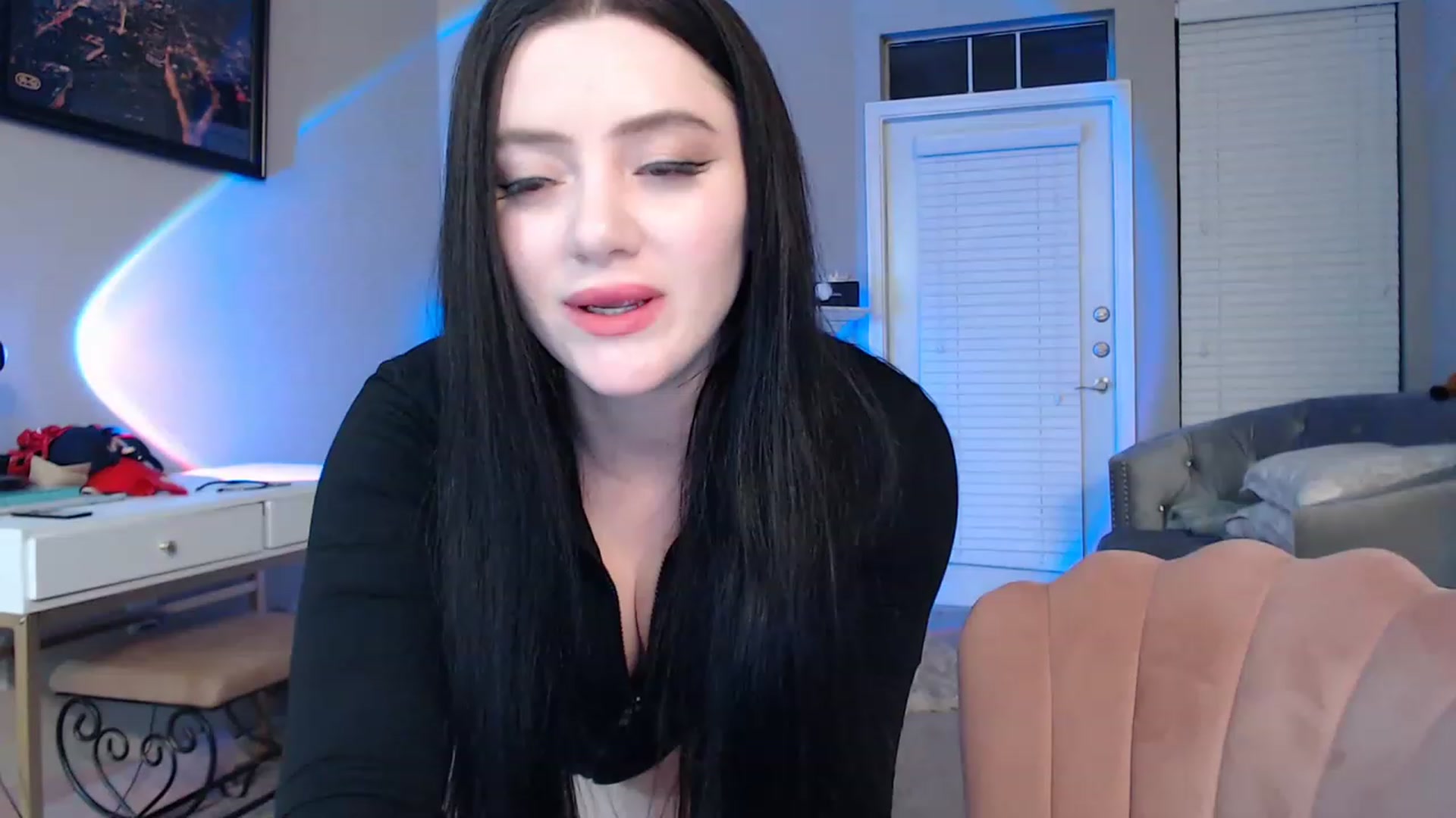 Gallery image thumbnail from Pink_Fawnnie_'s myfreecams stream on, 02/05/2023, 10:39 image 2 of 20