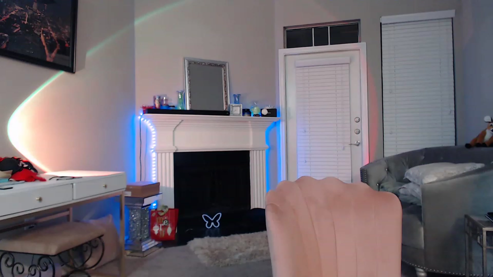 Gallery image thumbnail from Pink_Fawnnie_'s myfreecams stream on, 02/05/2023, 10:39 image 15 of 20