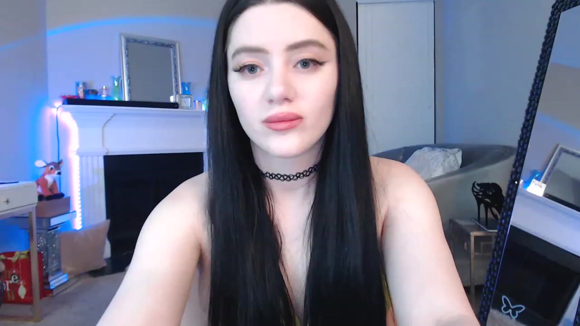 Gallery image thumbnail from Pink_Fawnnie_'s myfreecams stream on, 02/08/2023, 02:01 image 14 of 20