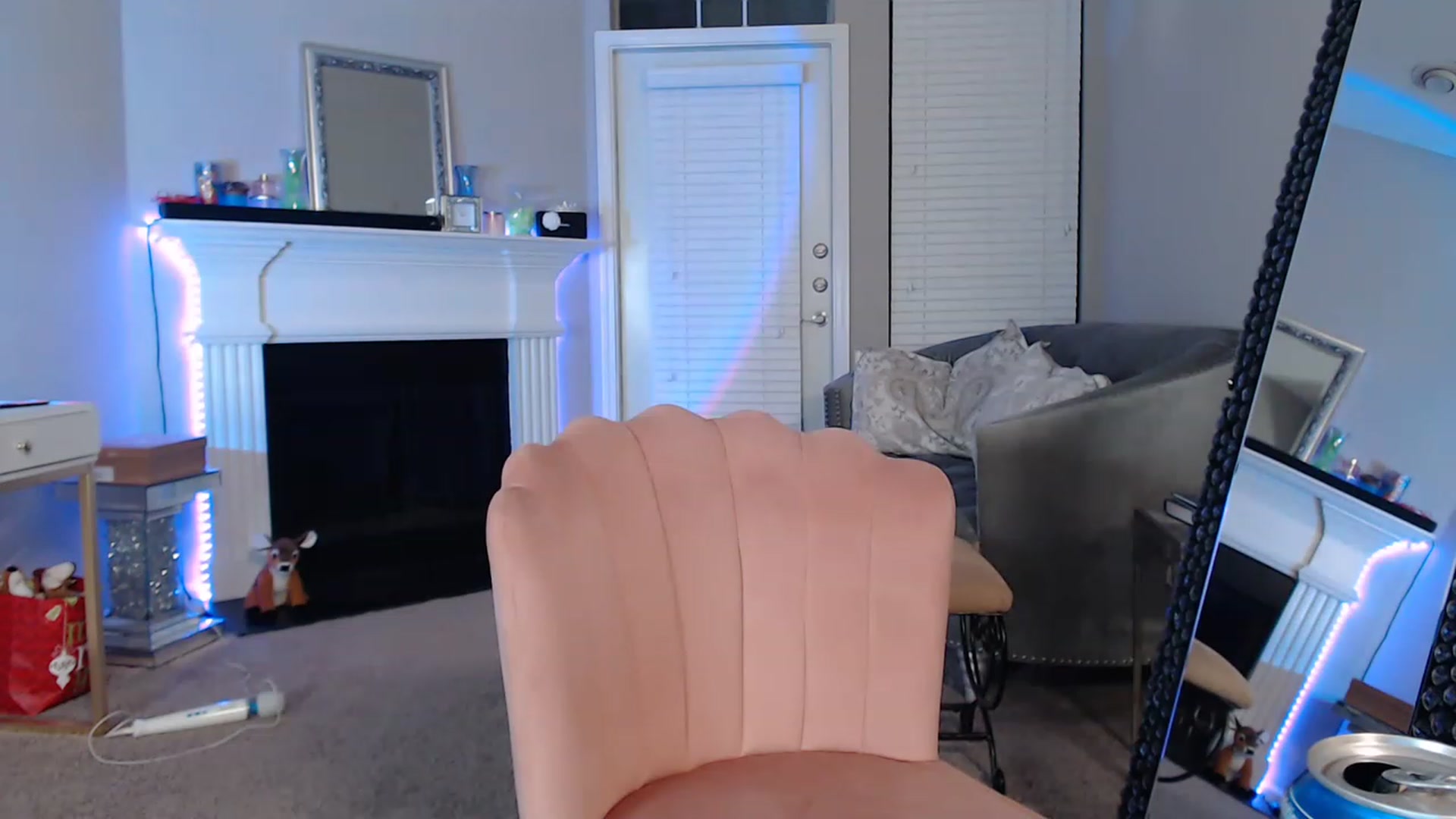 Gallery image thumbnail from Pink_Fawnnie_'s myfreecams stream on, 02/12/2023, 09:59 image 18 of 20