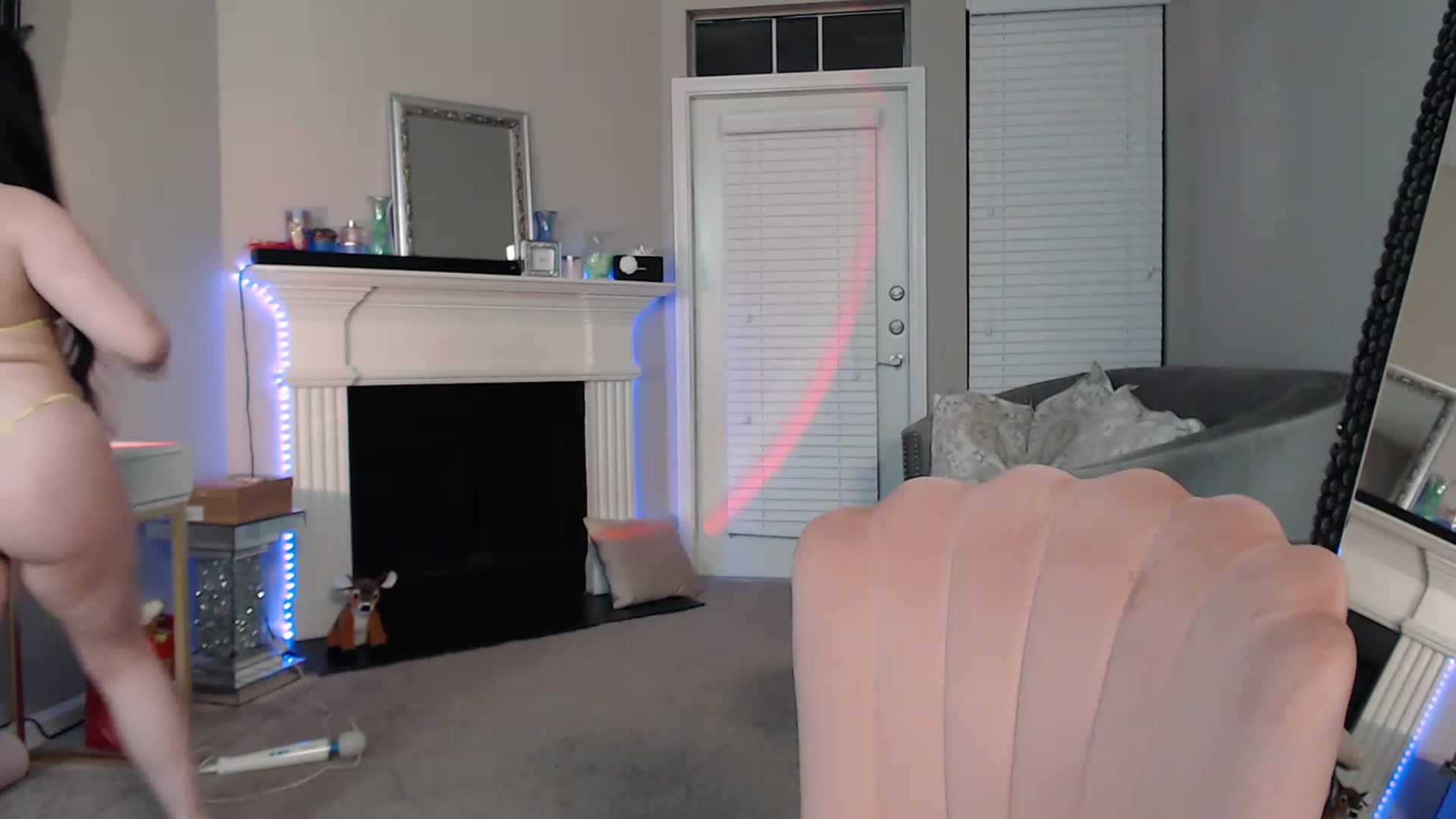 Gallery image thumbnail from Pink_Fawnnie_'s myfreecams stream on, 02/12/2023, 09:59 image 9 of 20