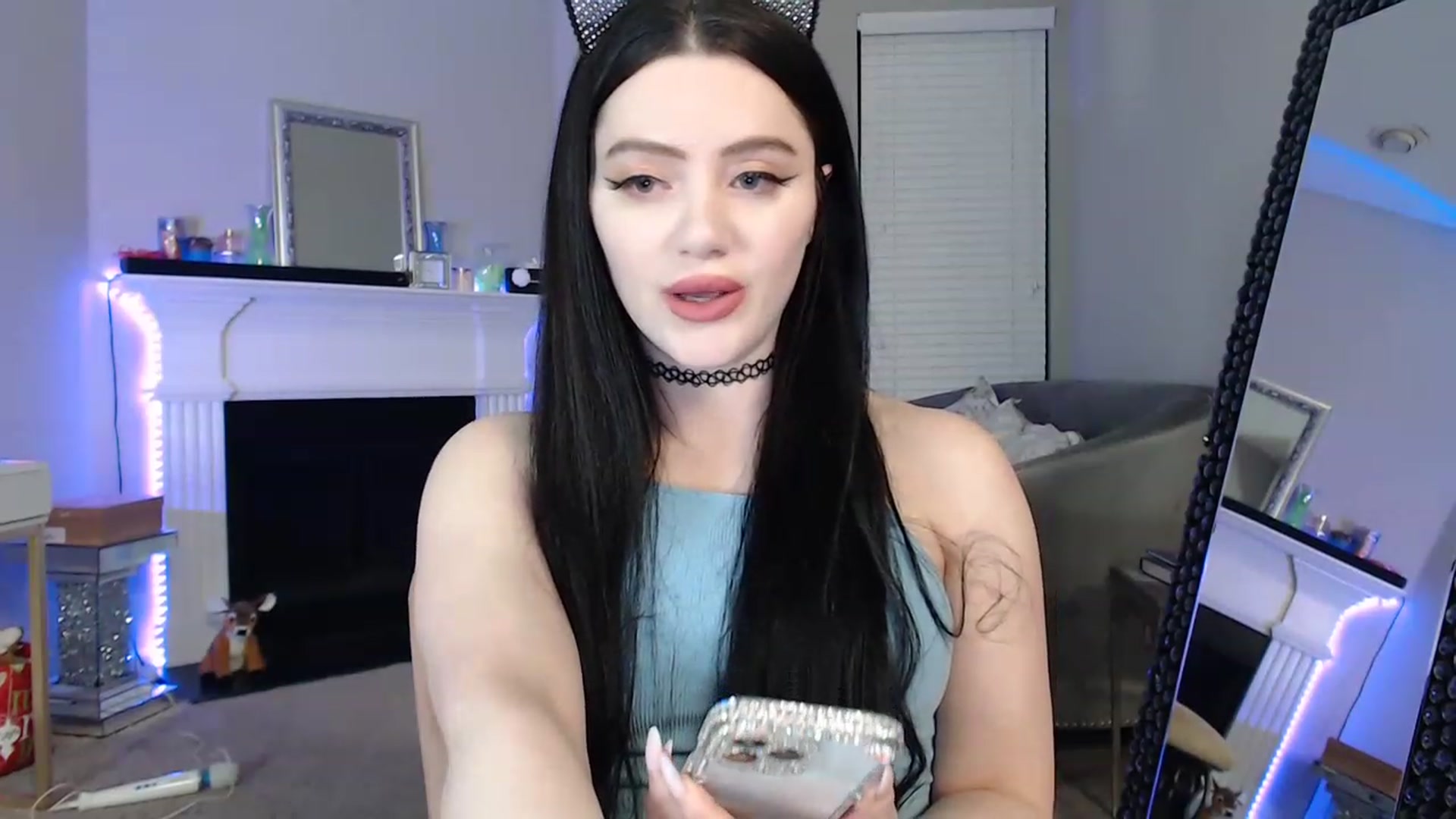 Gallery image thumbnail from Pink_Fawnnie_'s myfreecams stream on, 02/12/2023, 09:59 image 15 of 20