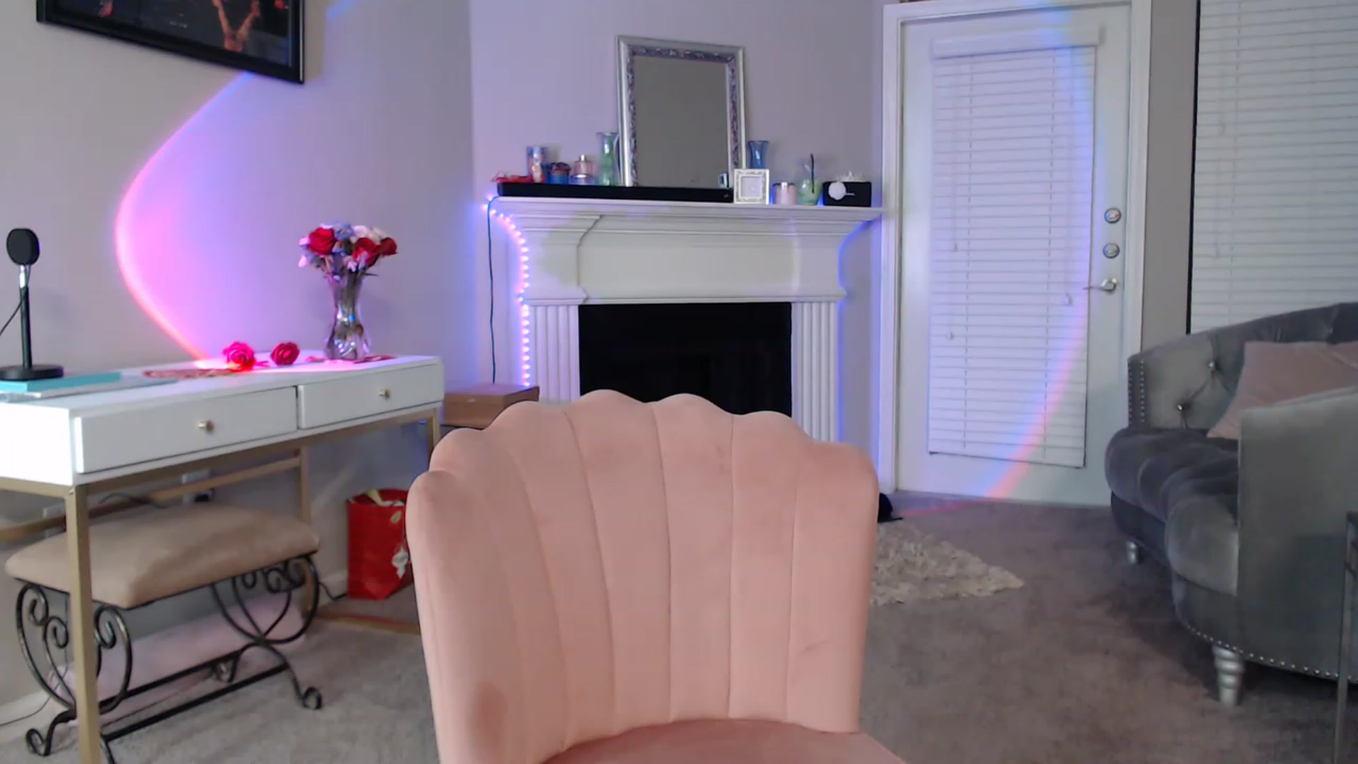 Gallery image thumbnail from Pink_Fawnnie_'s myfreecams stream on, 02/17/2023, 07:00 image 11 of 20