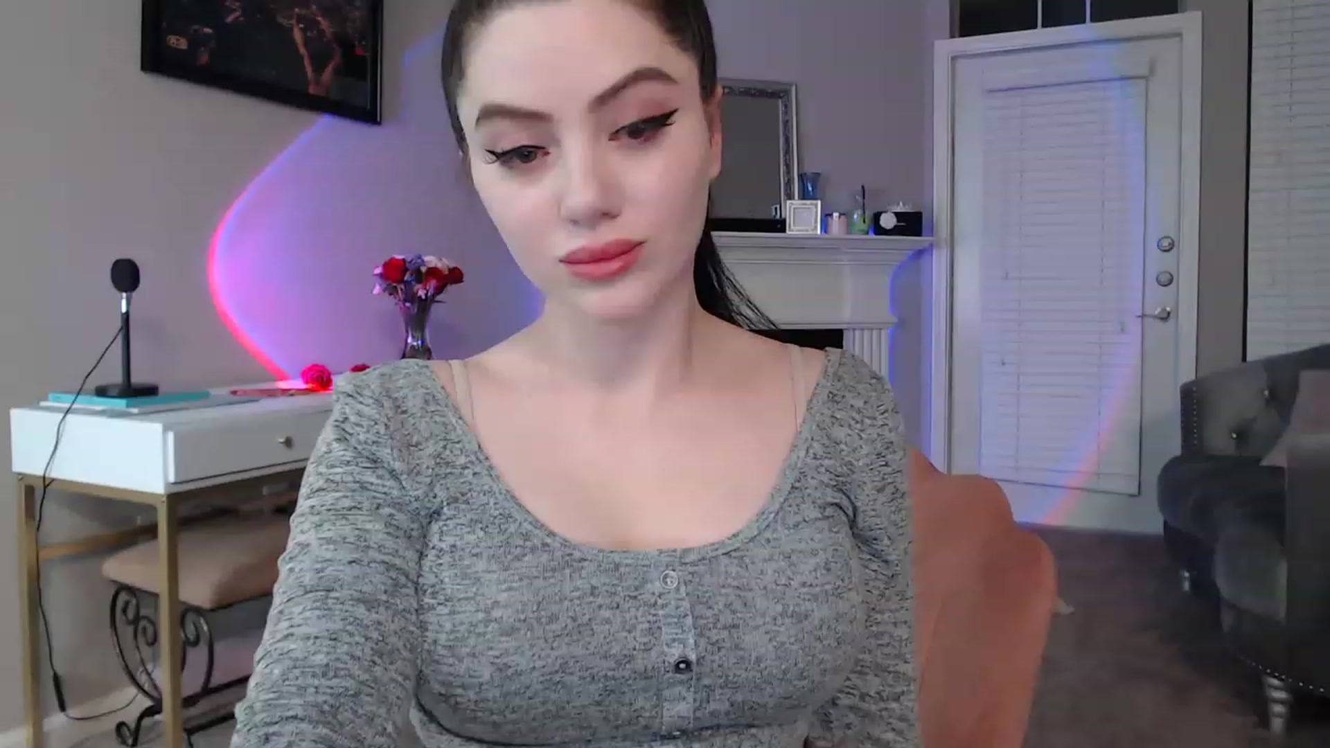 Gallery image thumbnail from Pink_Fawnnie_'s myfreecams stream on, 02/17/2023, 07:00 image 4 of 20
