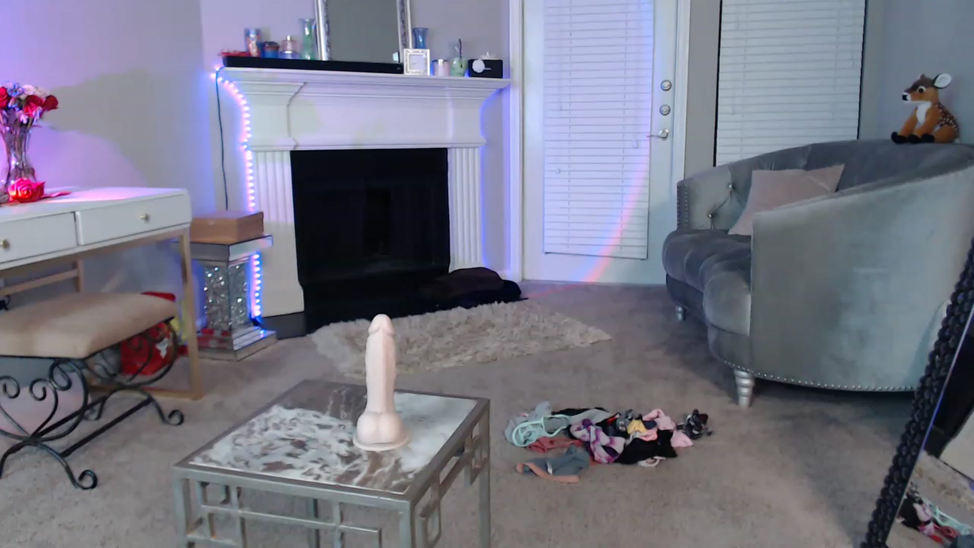 Gallery image thumbnail from Pink_Fawnnie_'s myfreecams stream on, 02/17/2023, 07:48 image 5 of 20