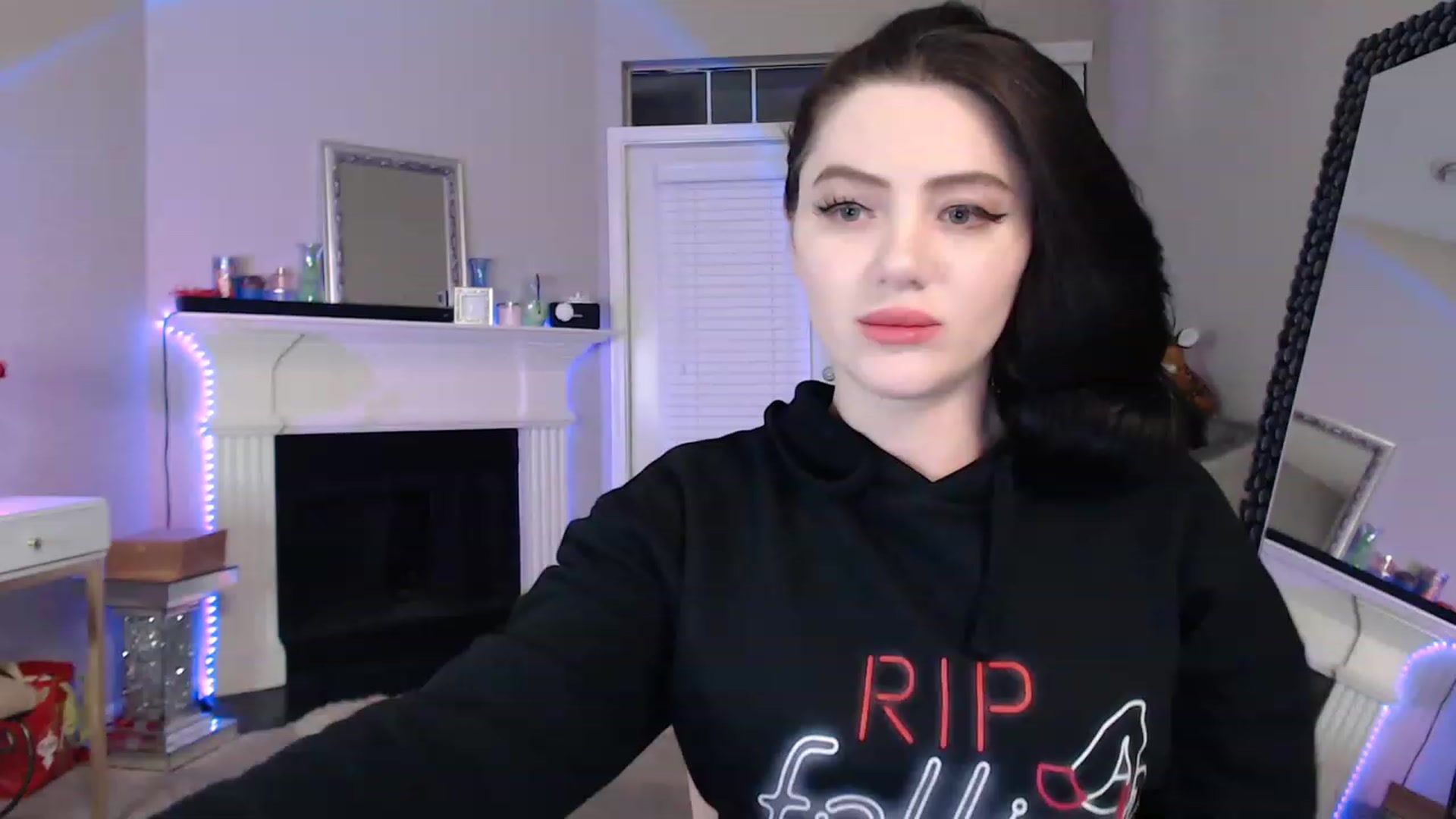 Gallery image thumbnail from Pink_Fawnnie_'s myfreecams stream on, 02/17/2023, 10:56 image 9 of 20