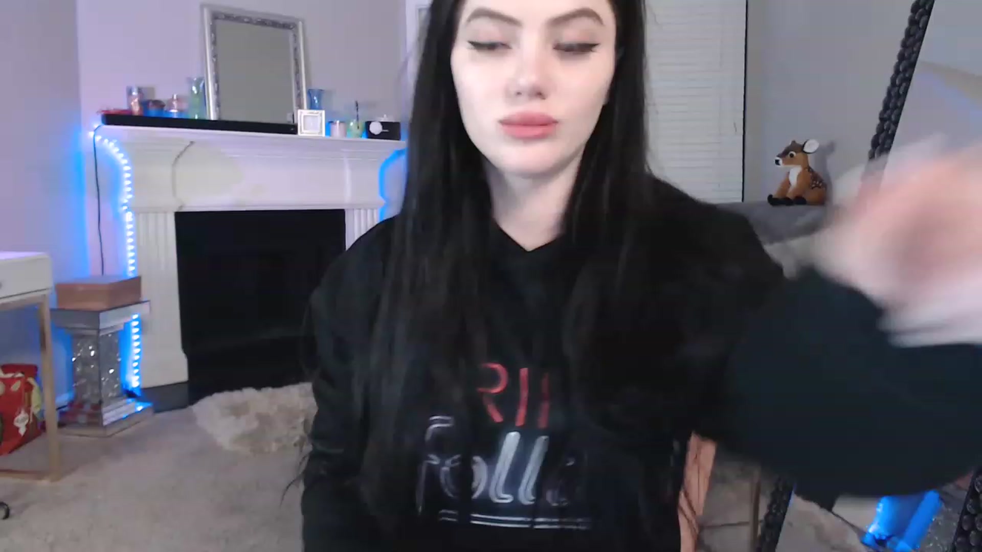Gallery image thumbnail from Pink_Fawnnie_'s myfreecams stream on, 02/17/2023, 12:35 image 8 of 20