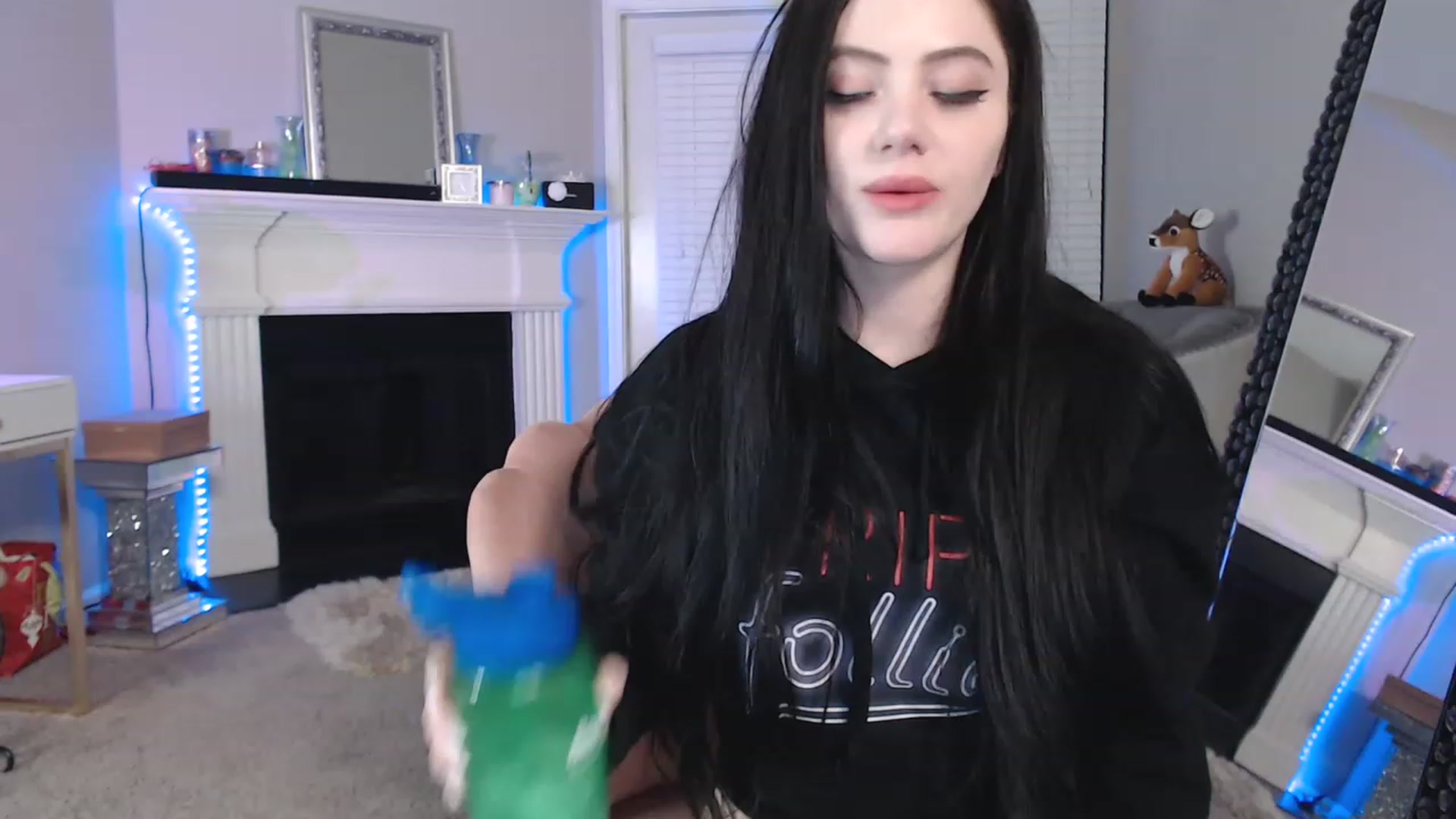 Gallery image thumbnail from Pink_Fawnnie_'s myfreecams stream on, 02/17/2023, 12:35 image 7 of 20