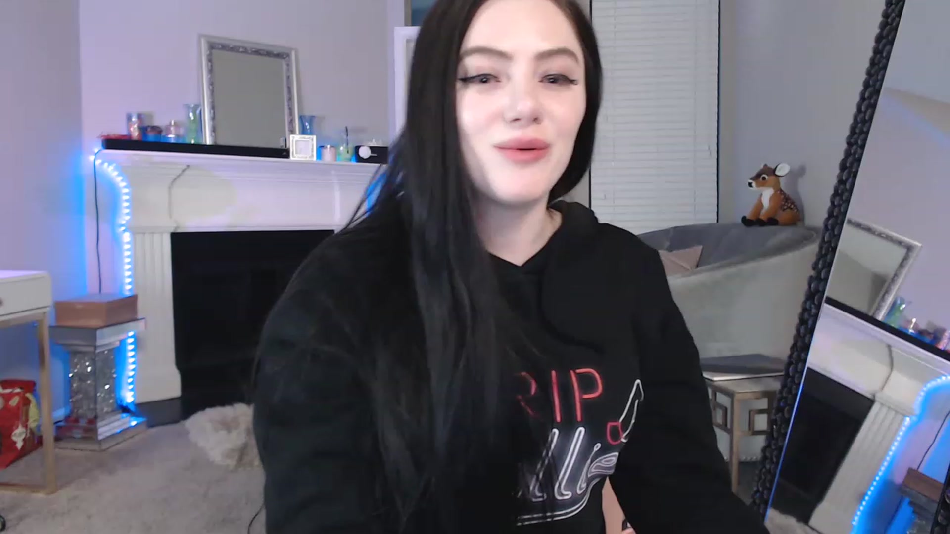 Gallery image thumbnail from Pink_Fawnnie_'s myfreecams stream on, 02/17/2023, 12:35 image 17 of 20