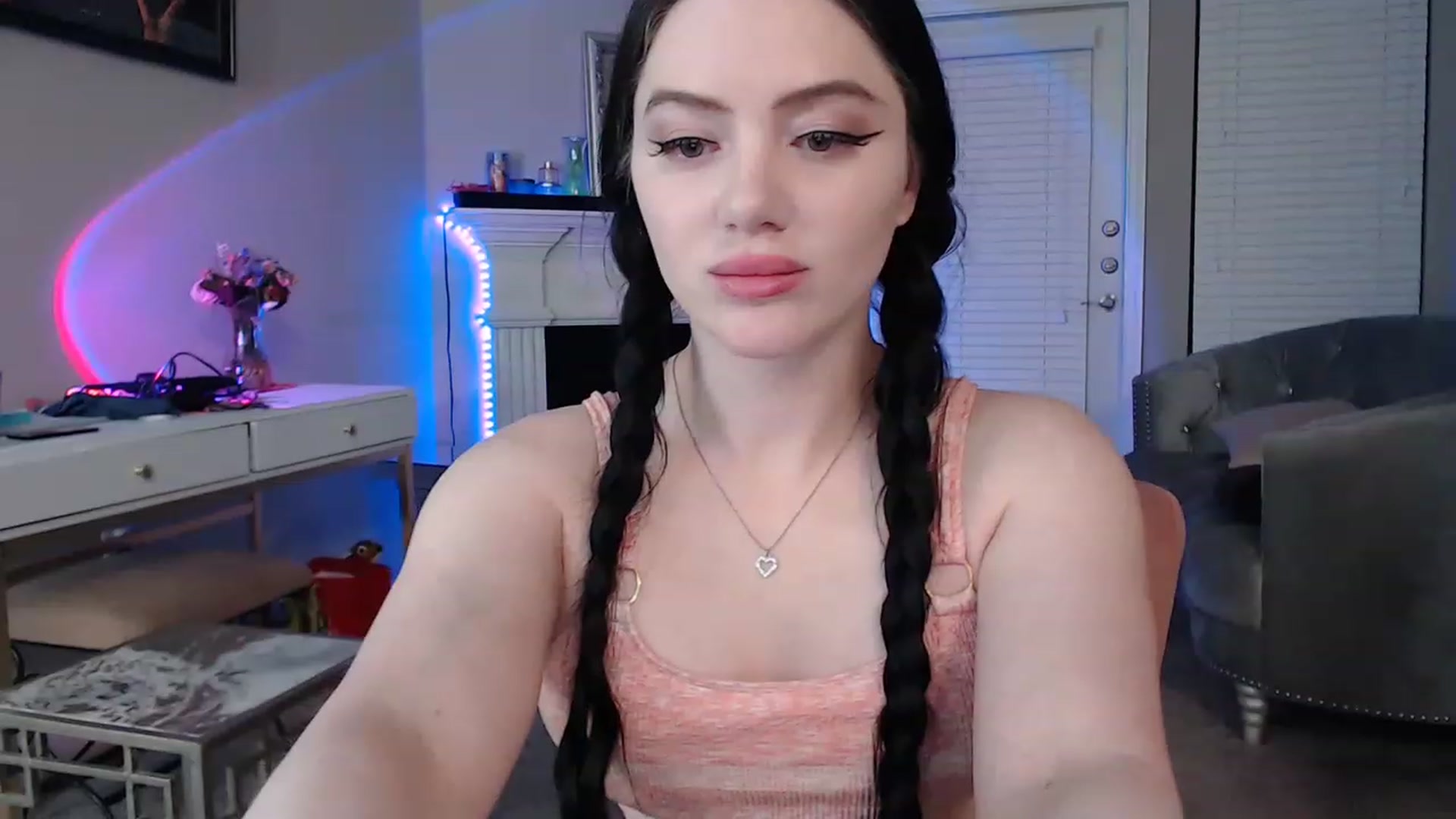 Gallery image thumbnail from Pink_Fawnnie_'s myfreecams stream on, 03/02/2023, 05:56 image 16 of 20