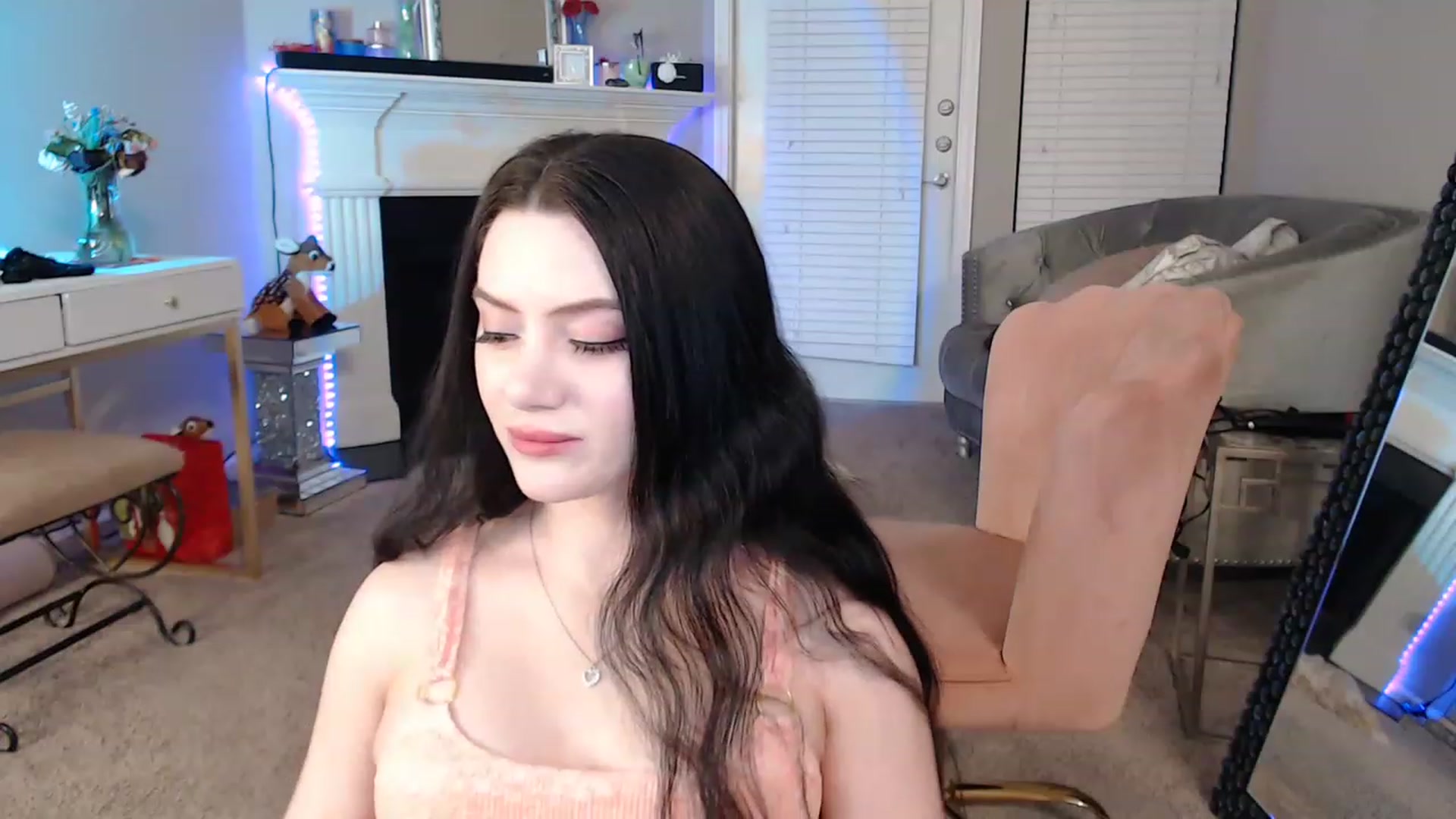 Gallery image thumbnail from Pink_Fawnnie_'s myfreecams stream on, 03/03/2023, 09:45 image 3 of 20