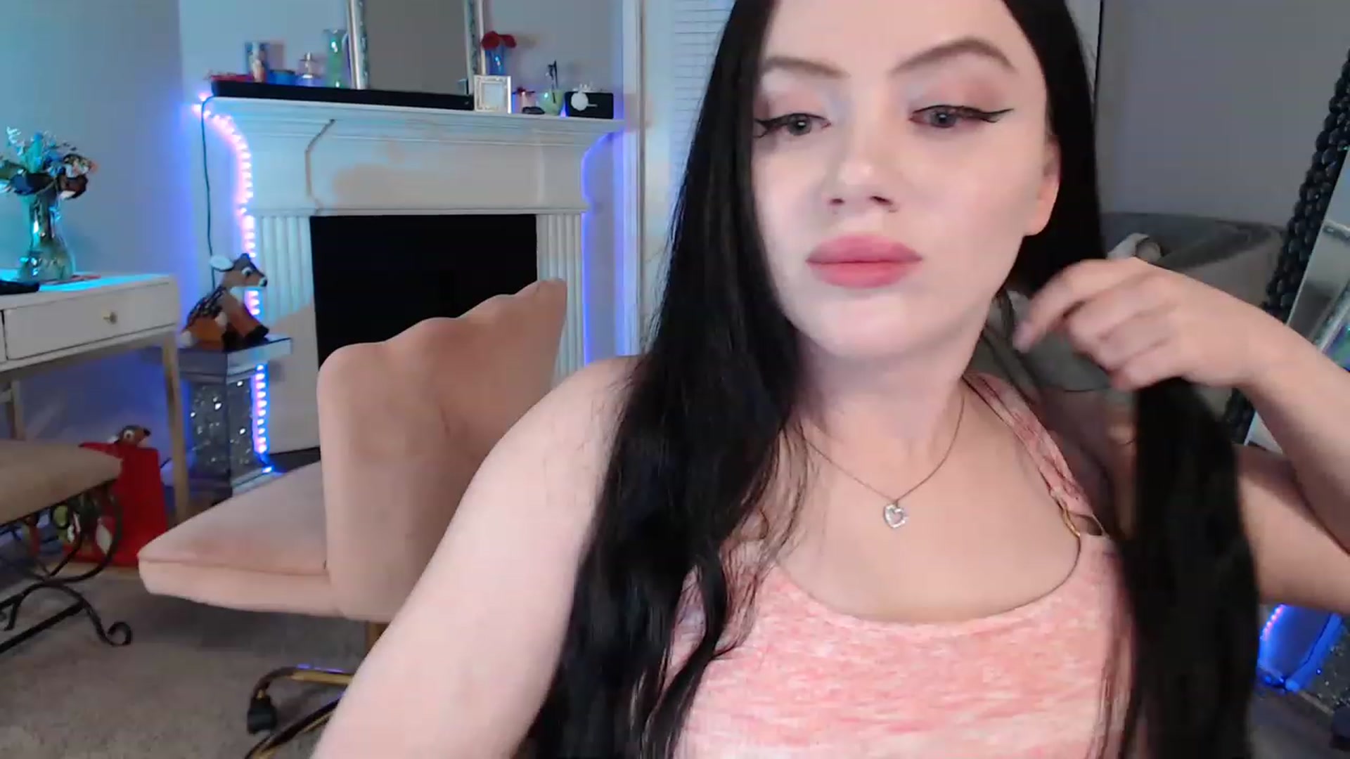 Gallery image thumbnail from Pink_Fawnnie_'s myfreecams stream on, 03/03/2023, 09:45 image 20 of 20