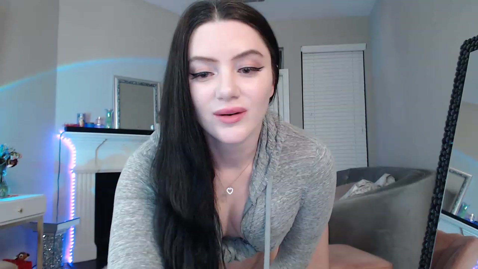 Gallery image thumbnail from Pink_Fawnnie_'s myfreecams stream on, 03/03/2023, 11:57 image 14 of 20