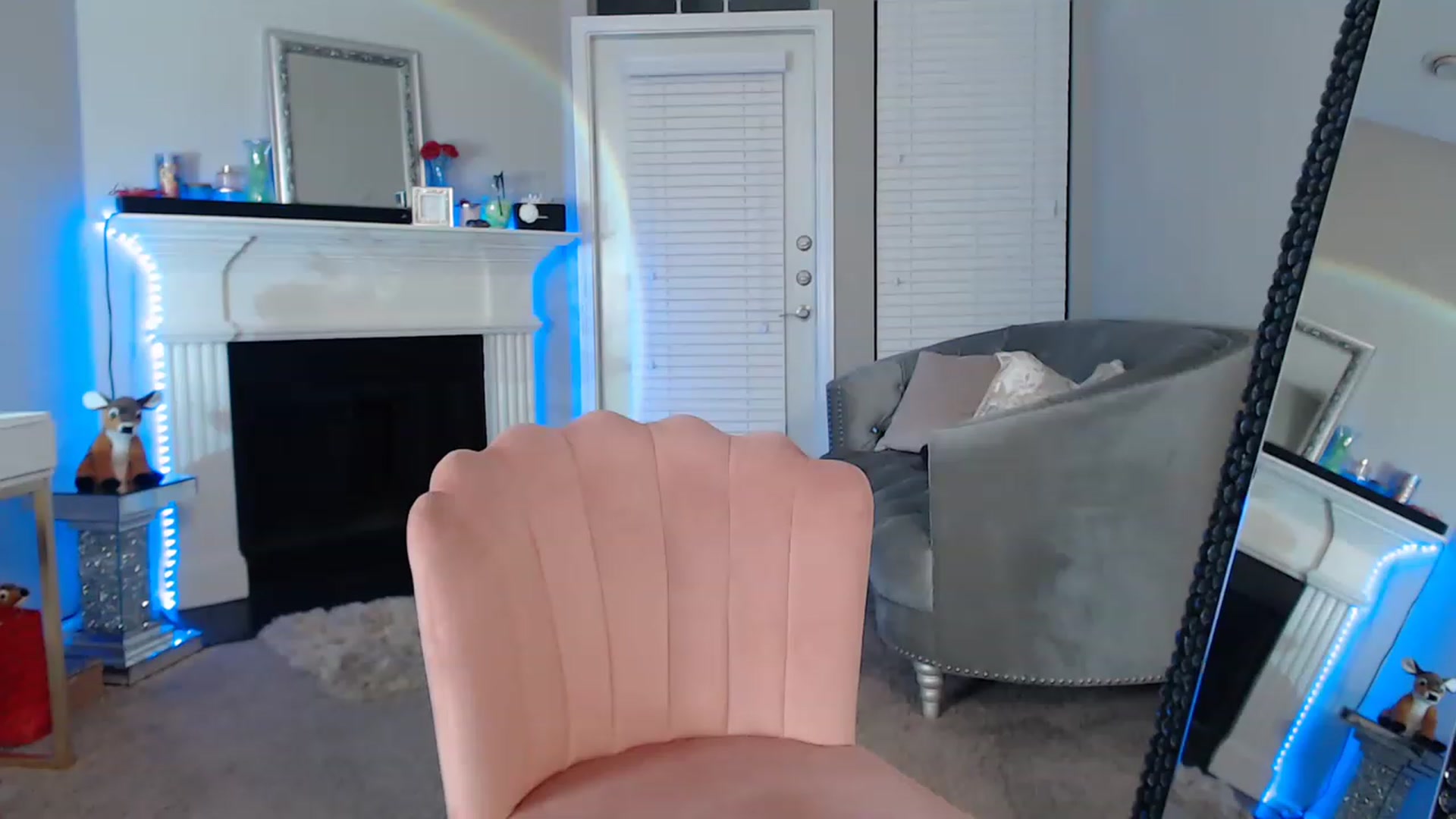 Gallery image thumbnail from Pink_Fawnnie_'s myfreecams stream on, 03/04/2023, 10:36 image 5 of 20