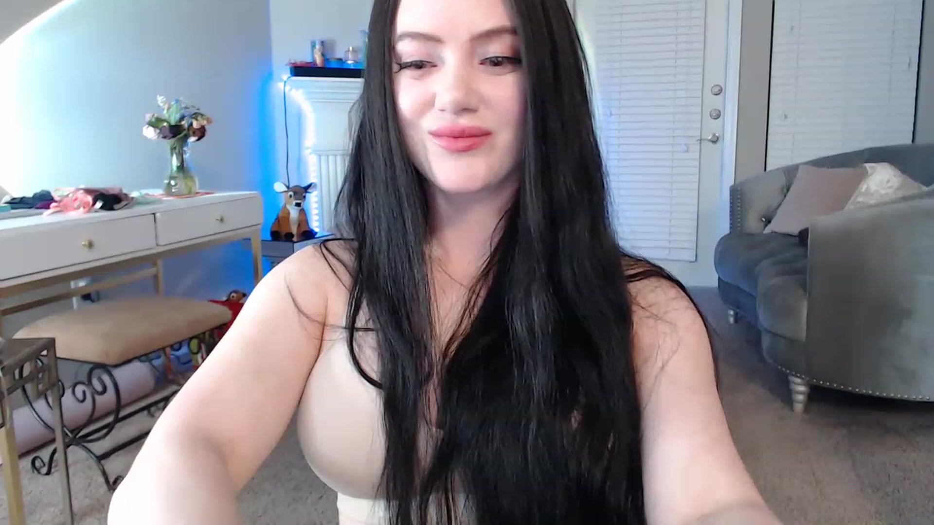 Gallery image thumbnail from Pink_Fawnnie_'s myfreecams stream on, 03/04/2023, 10:36 image 7 of 20