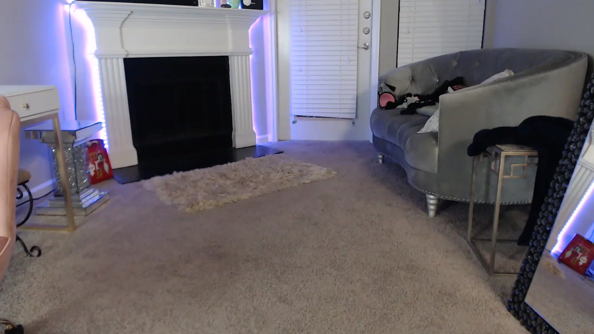 Gallery image thumbnail from Pink_Fawnnn's myfreecams stream on, 03/17/2023, 12:43 image 9 of 20
