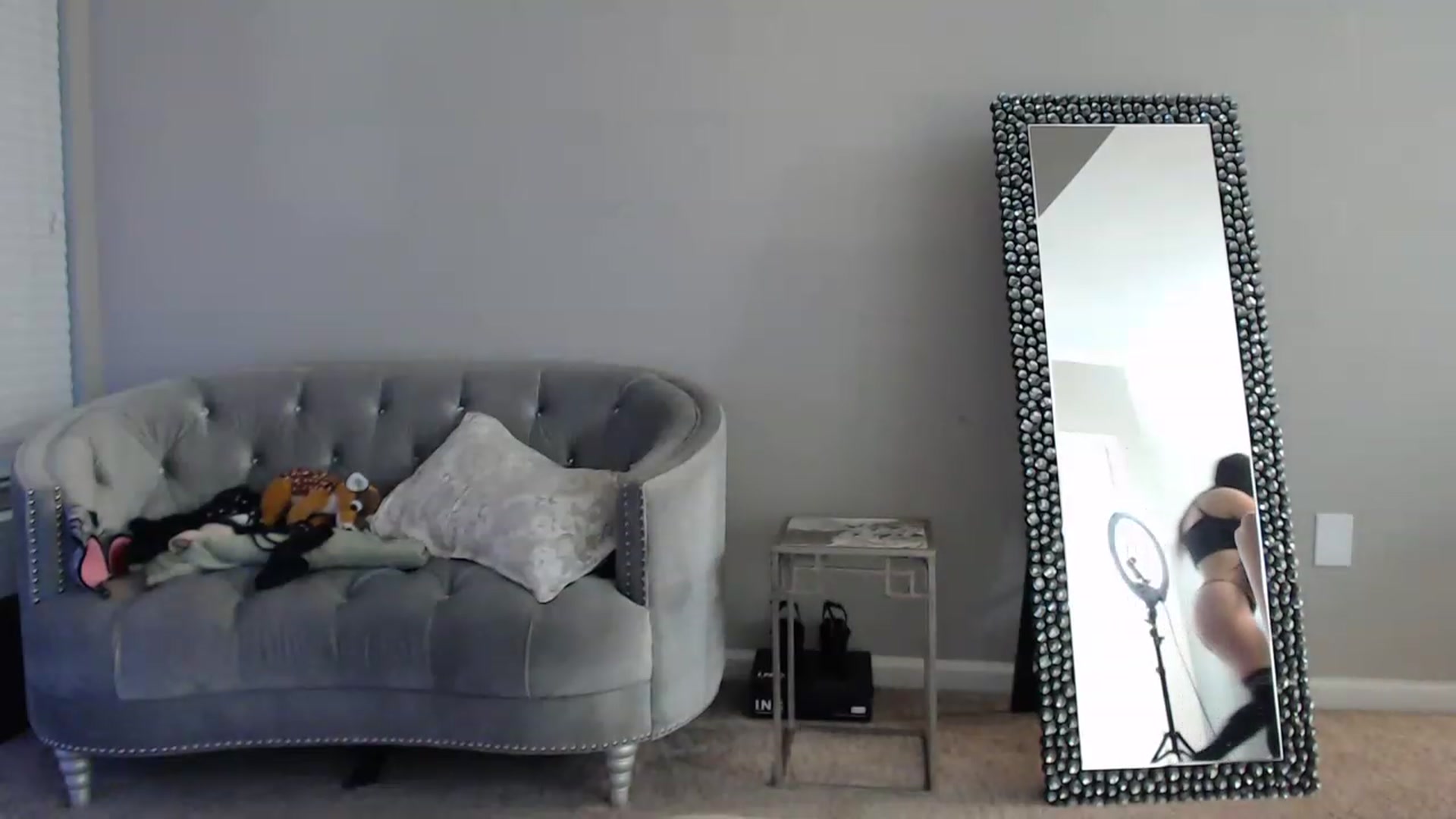 Gallery image thumbnail from Pink_Fawnnn's myfreecams stream on, 03/17/2023, 12:43 image 16 of 20