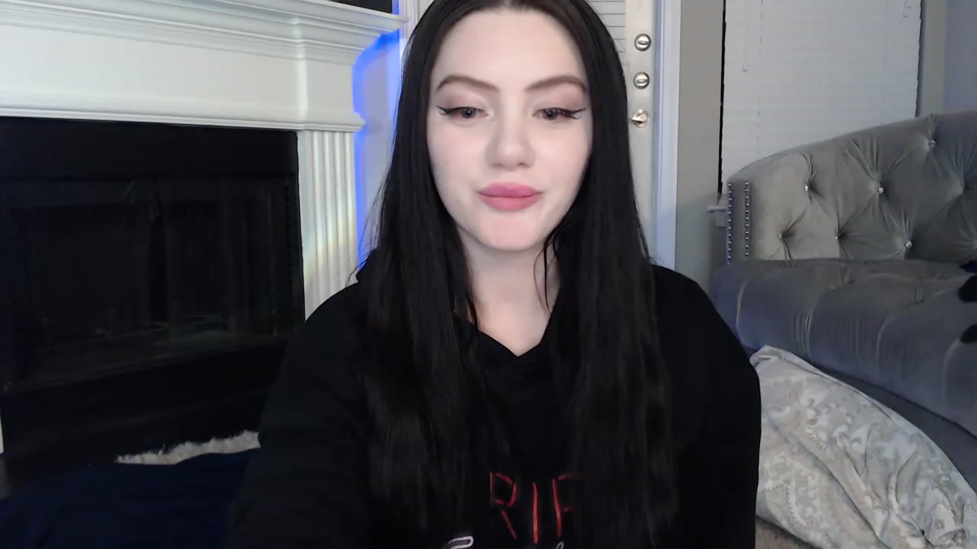 Gallery image thumbnail from Pink_Fawnnn's myfreecams stream on, 03/22/2023, 11:39 image 14 of 20