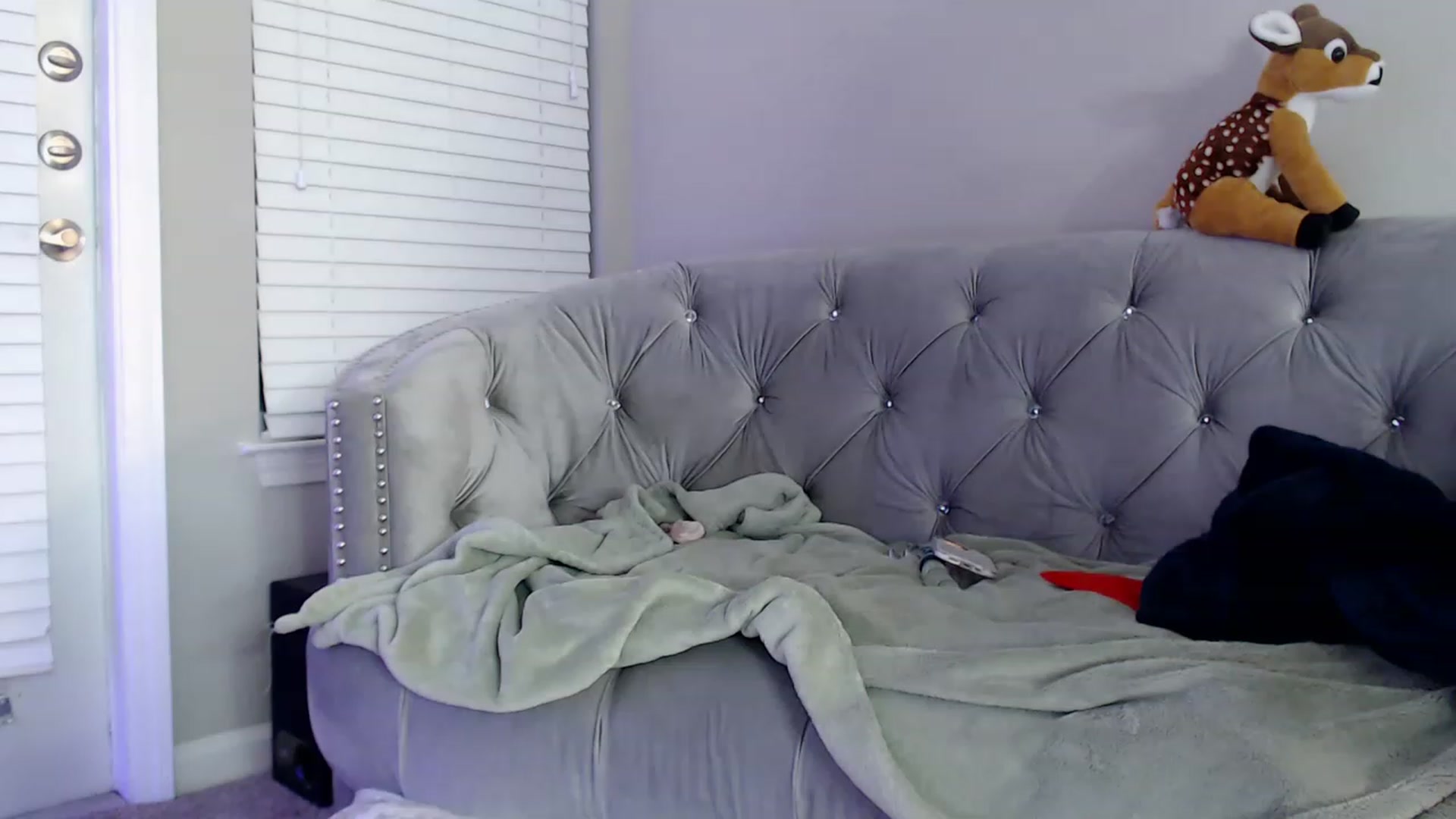Gallery image thumbnail from Pink_Fawnnn's myfreecams stream on, 03/26/2023, 10:32 image 17 of 20