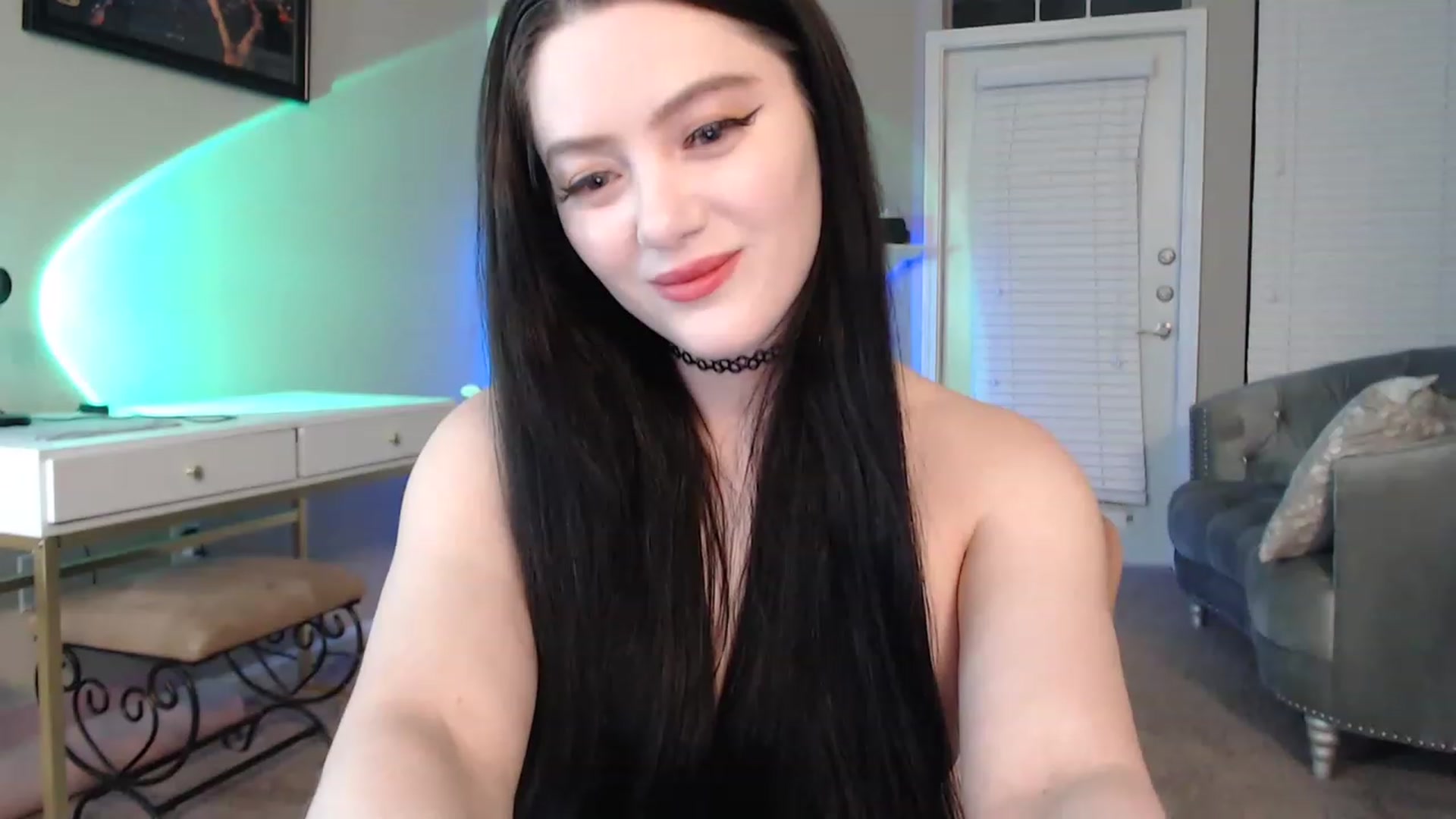 Gallery image thumbnail from Pink_Fawnnn's myfreecams stream on, 04/03/2023, 05:37 image 15 of 20