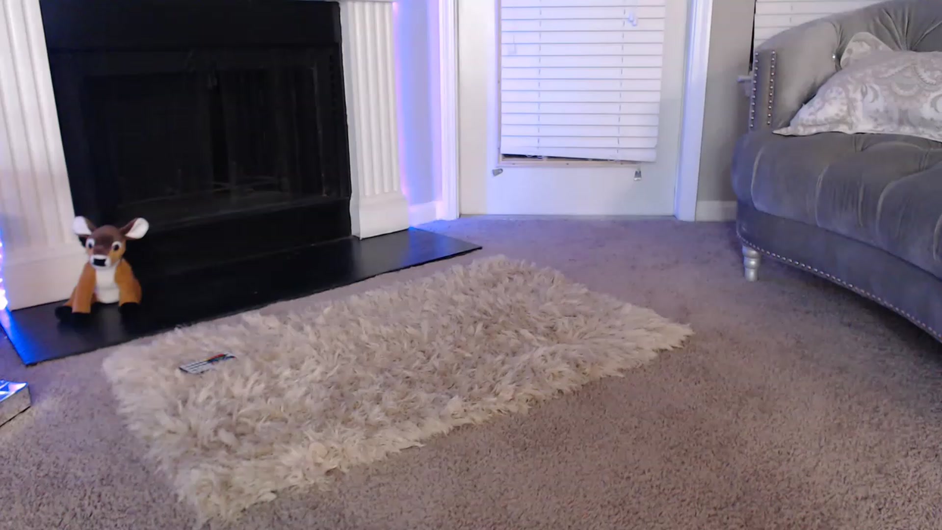 Gallery image thumbnail from Pink_Fawnnn's myfreecams stream on, 04/05/2023, 05:26 image 5 of 20