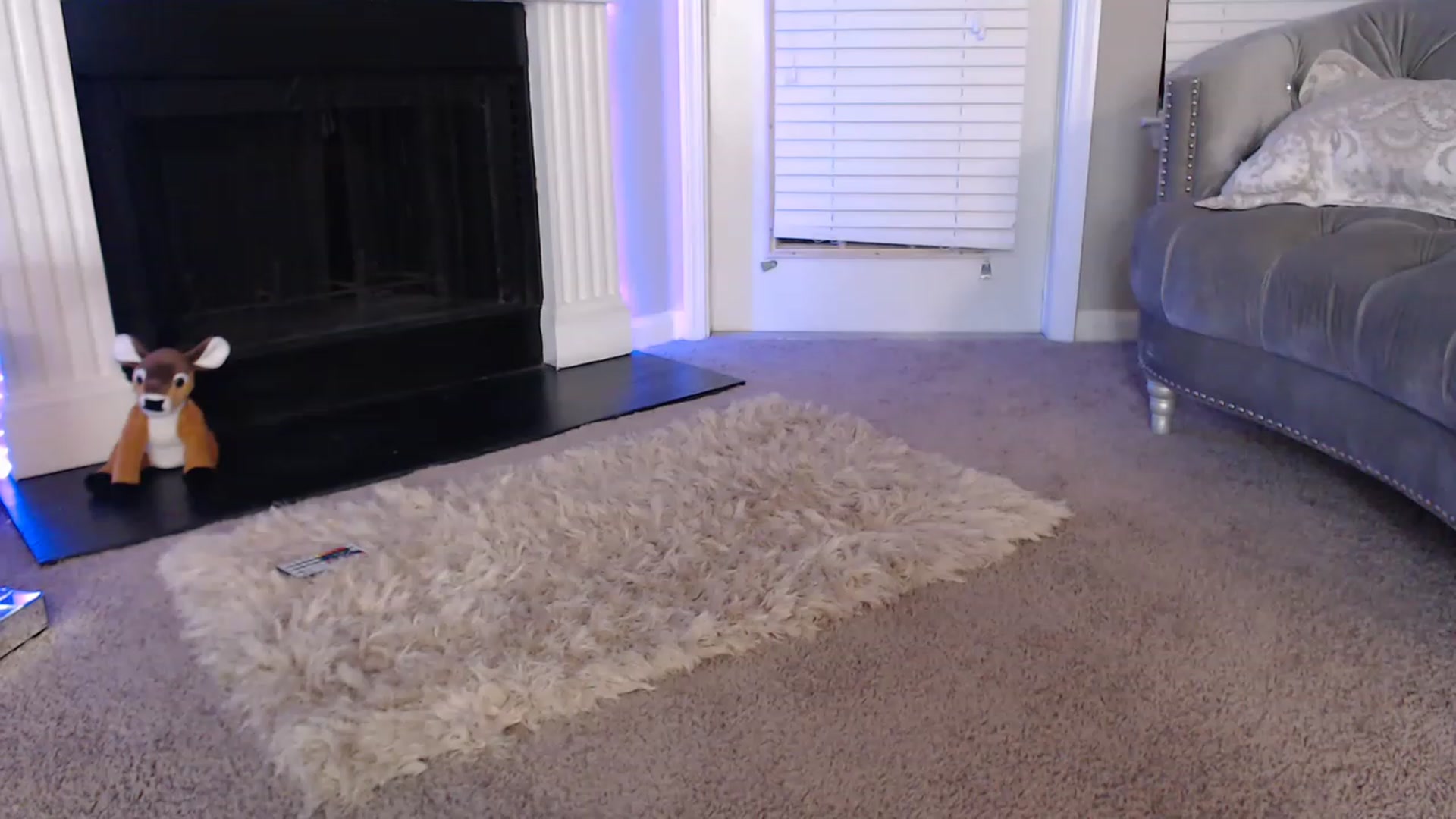 Gallery image thumbnail from Pink_Fawnnn's myfreecams stream on, 04/05/2023, 05:26 image 6 of 20