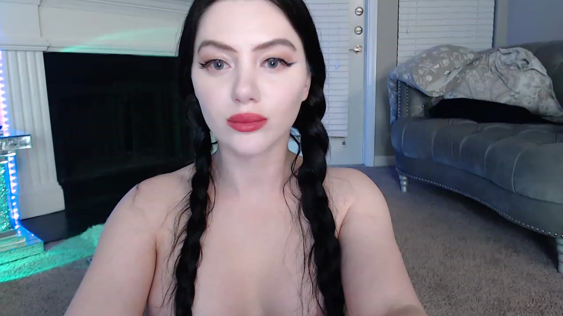 Gallery image thumbnail from Pink_Fawnnn's myfreecams stream on, 04/07/2023, 04:16 image 18 of 20
