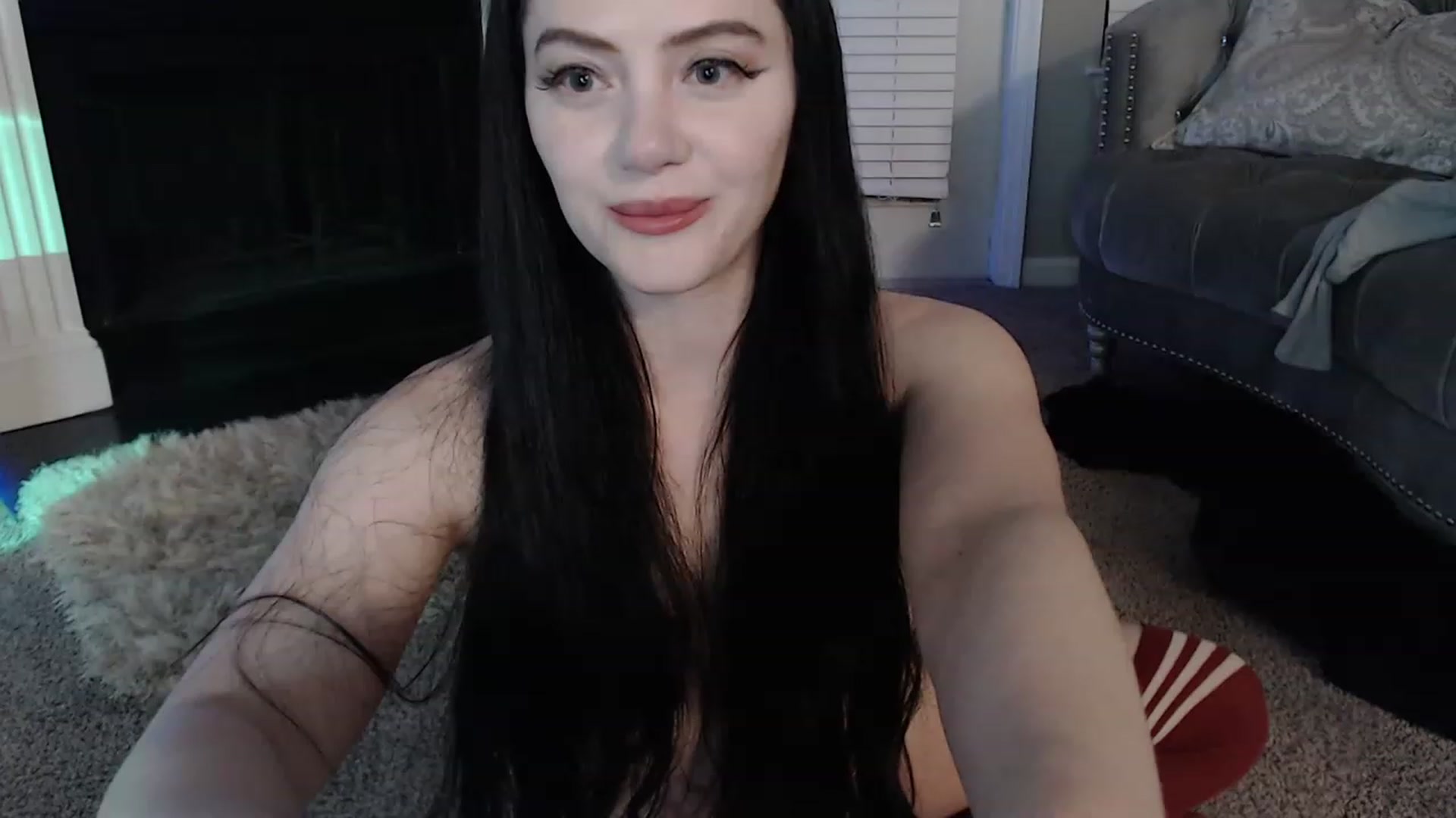 Gallery image thumbnail from Pink_Fawnnn's myfreecams stream on, 04/07/2023, 10:45 image 16 of 20