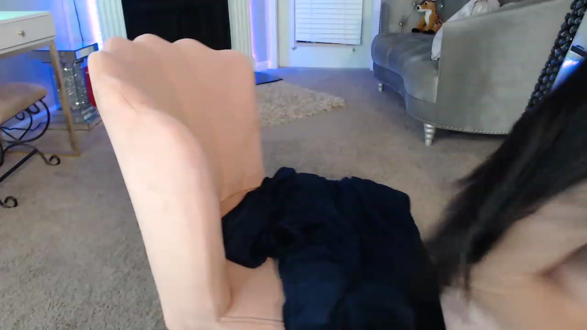 Gallery image thumbnail from Pink_Fawnnn's myfreecams stream on, 04/09/2023, 09:55 image 3 of 20