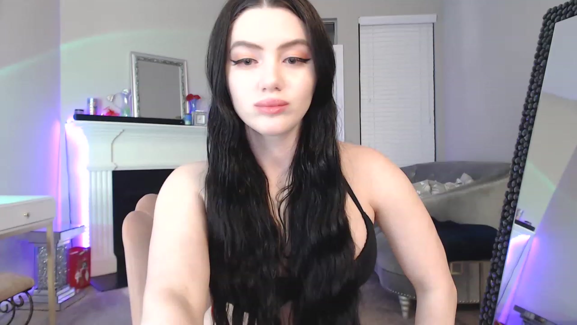 Gallery image thumbnail from Pink_Fawnnn's myfreecams stream on, 04/14/2023, 04:55 image 11 of 20